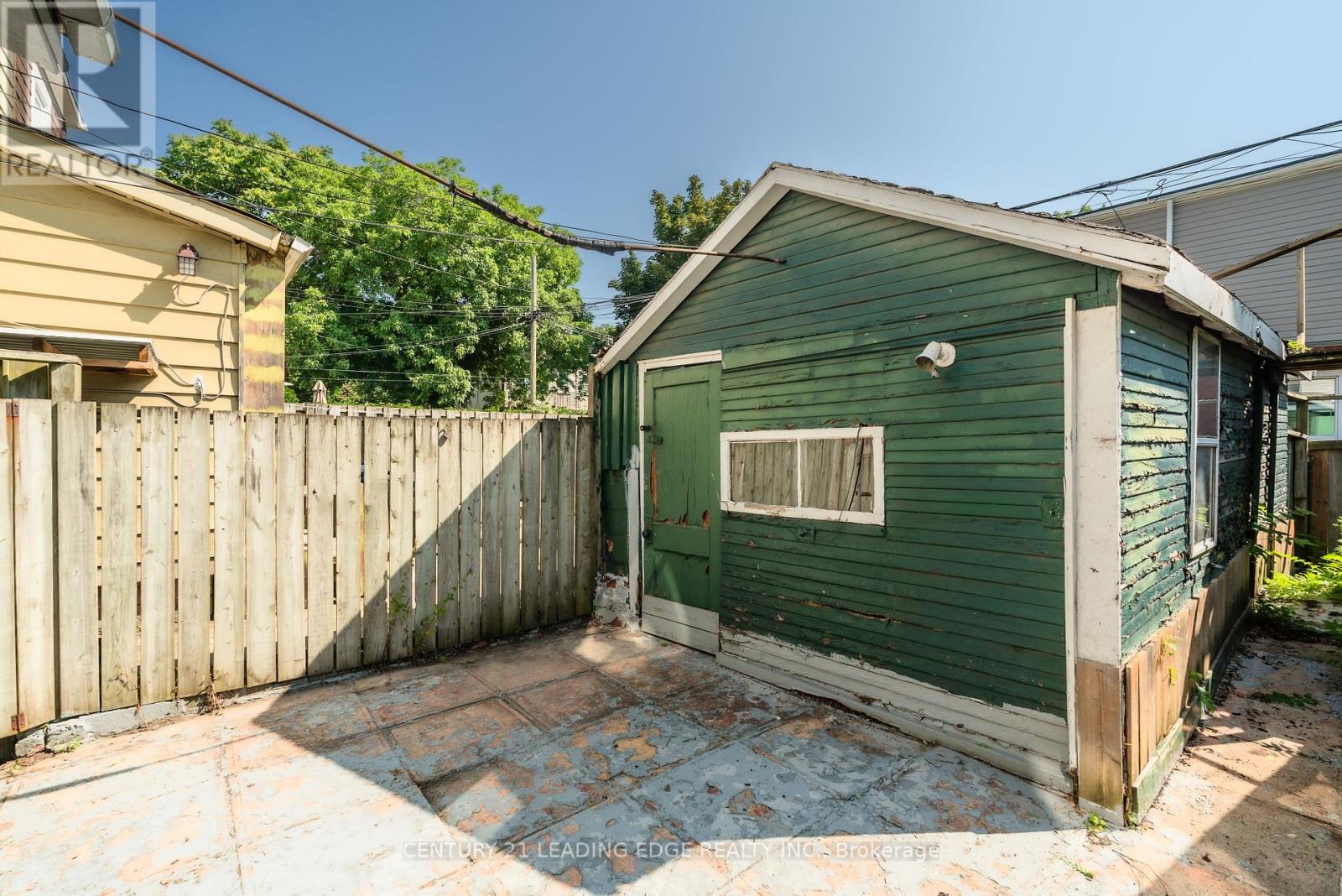 635 Coxwell Avenue, Toronto, Ontario  M4C 3B8 - Photo 47 - E12288367