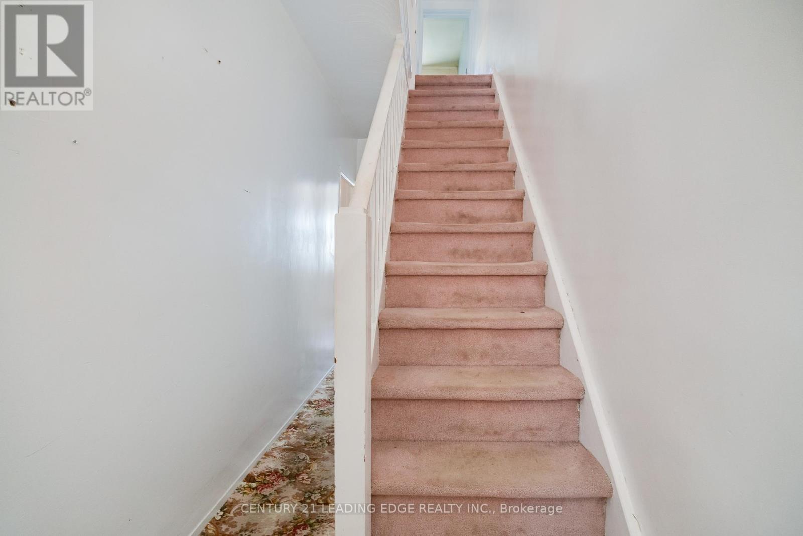 635 Coxwell Avenue, Toronto, Ontario  M4C 3B8 - Photo 6 - E12288367