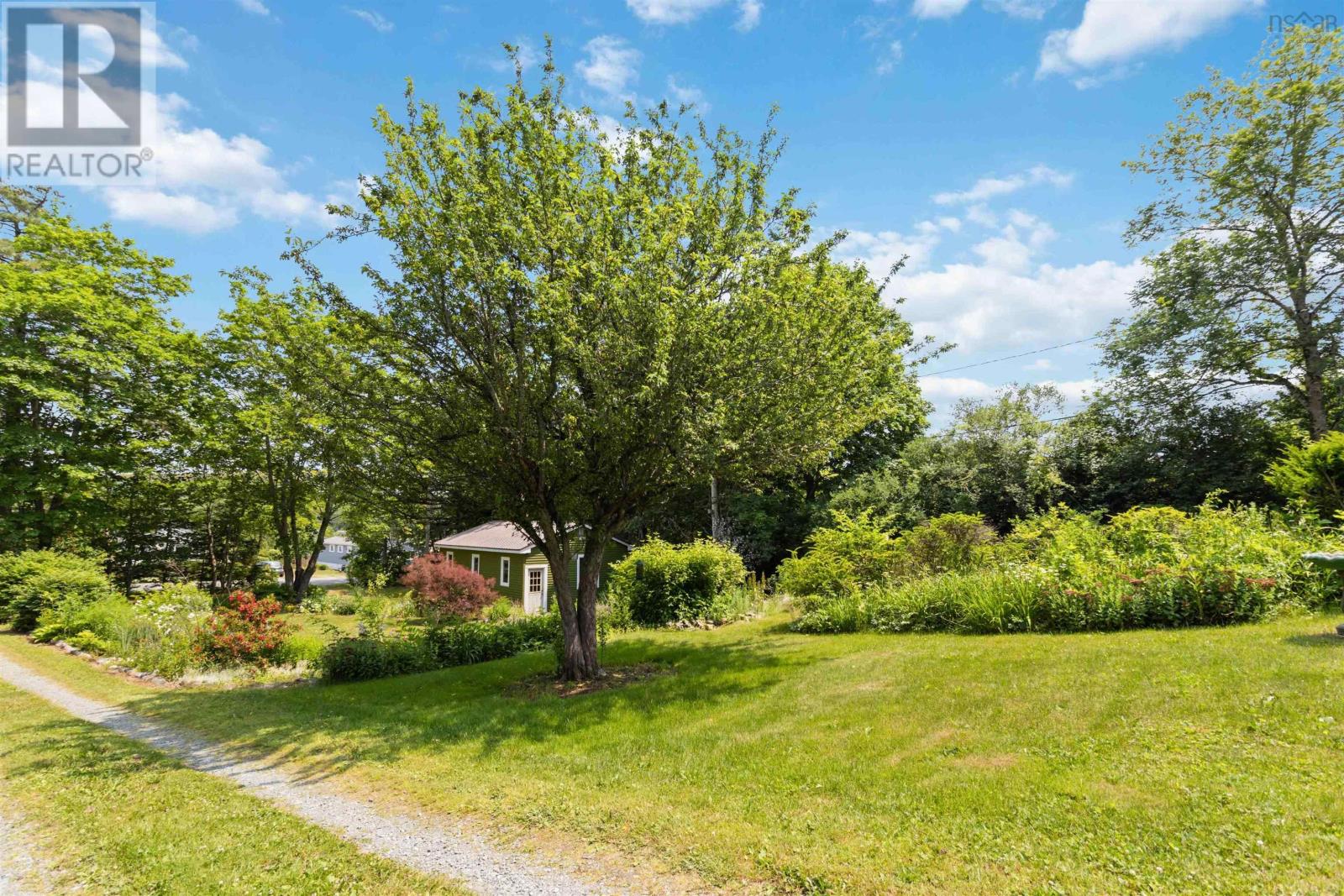 Property at 7 Lorne Drive image 2