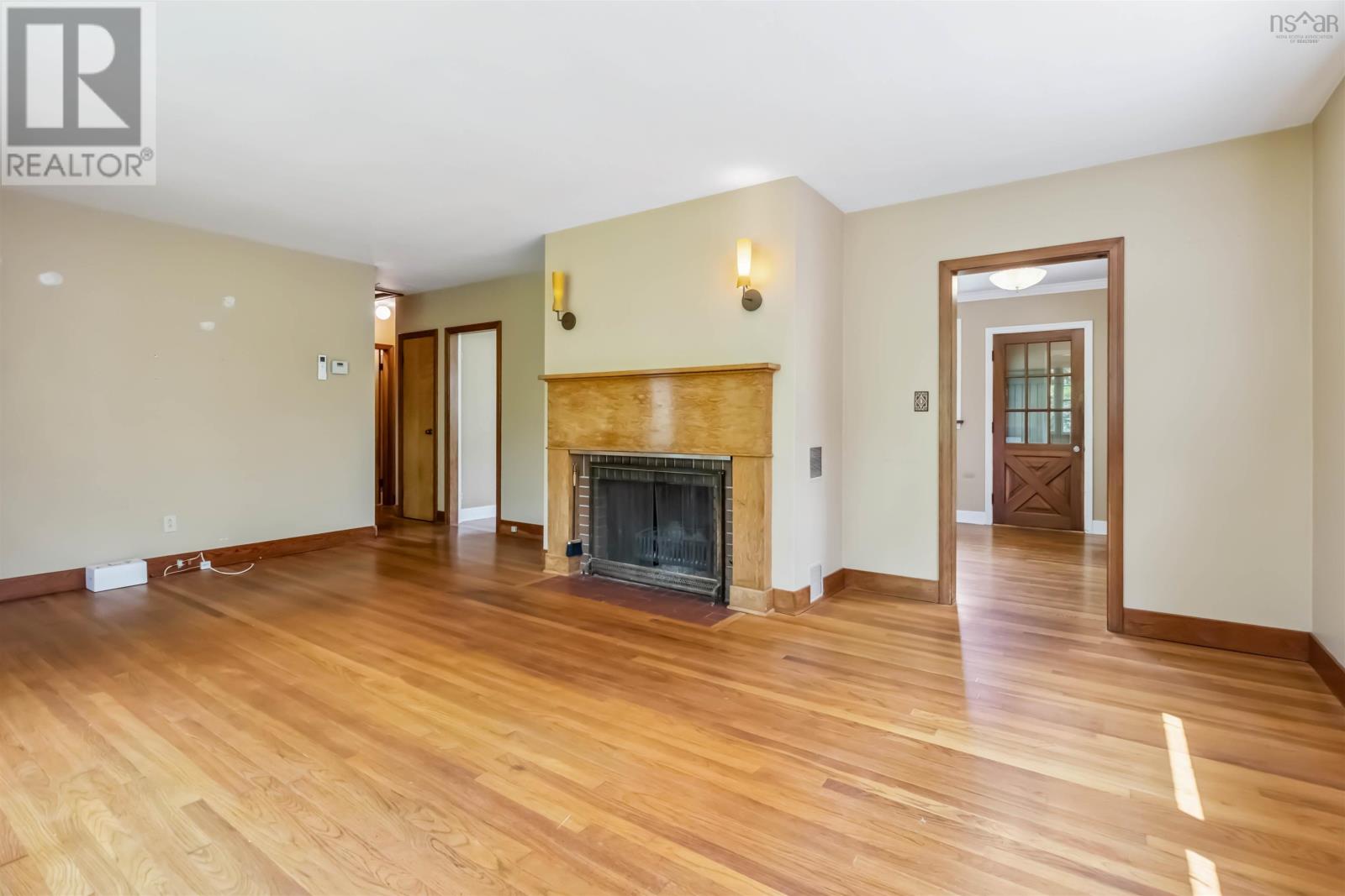 Property at 7 Lorne Drive image 5