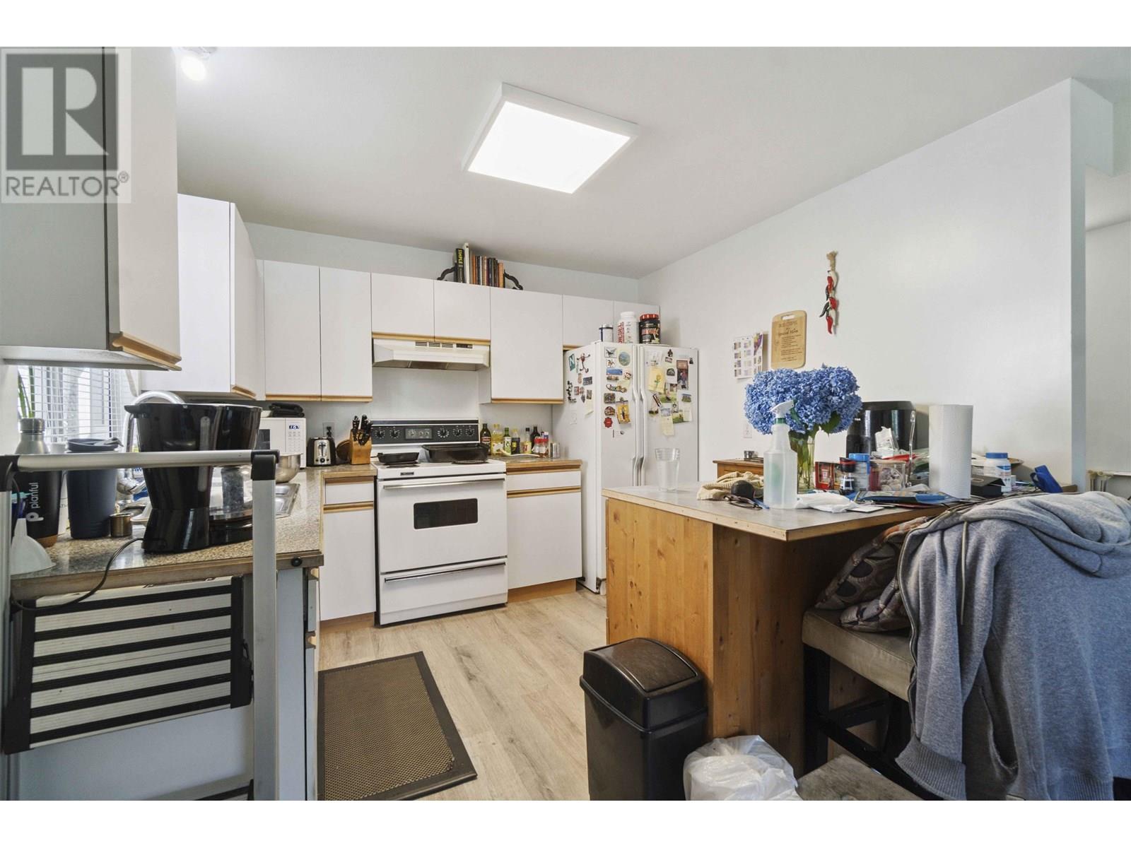Property at 2569 DAVIES AVENUE image 5