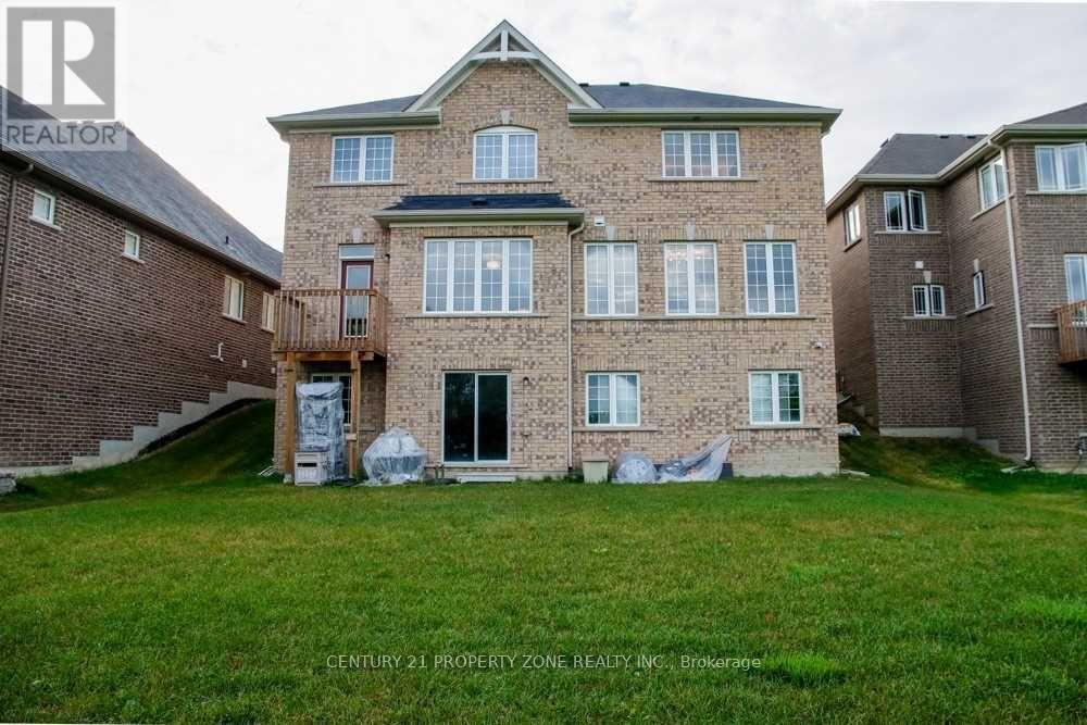 Property at 919 GREEN STREET image 2
