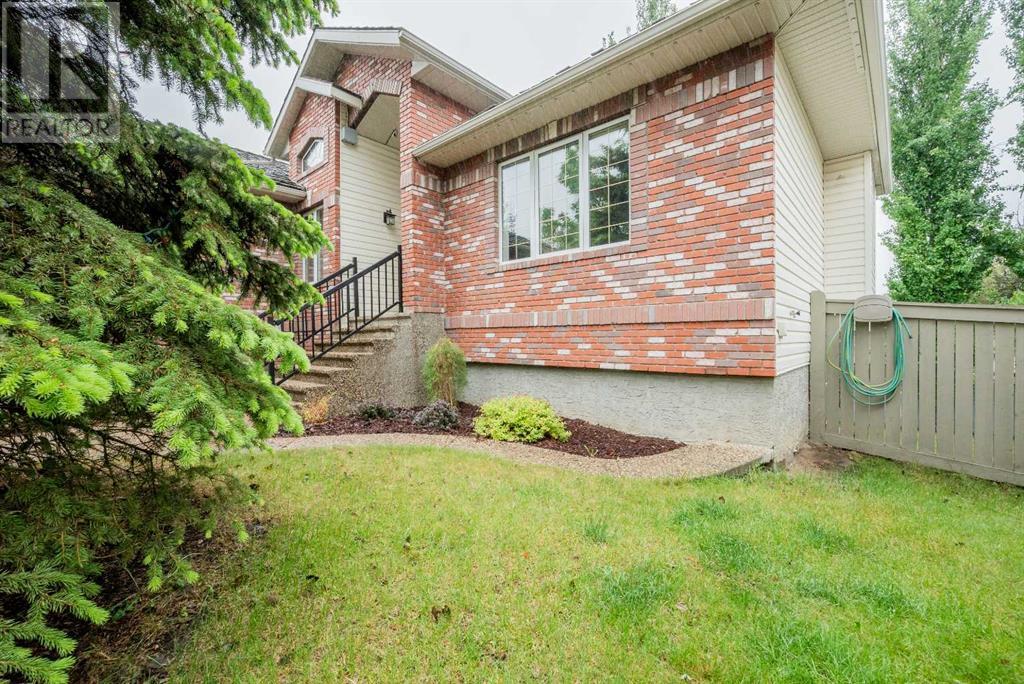 Property at 4612 93B Street image 3