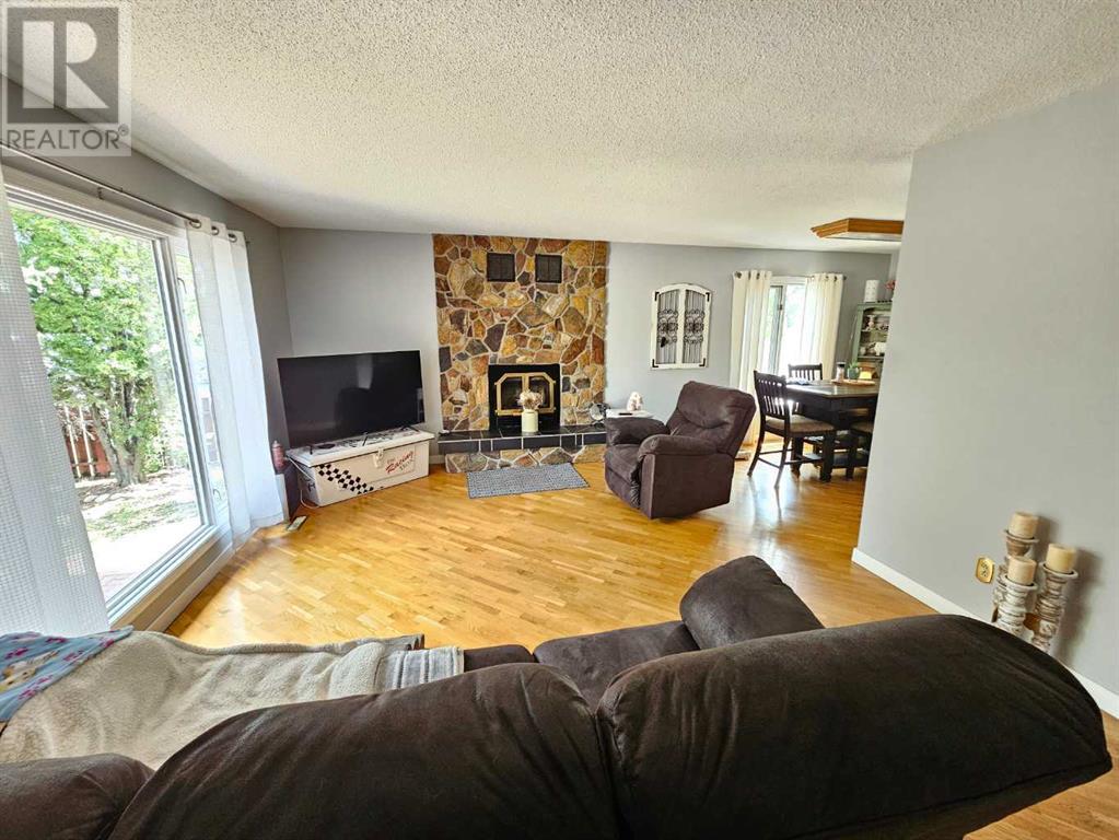 Property at 9933 82 Avenue image 5