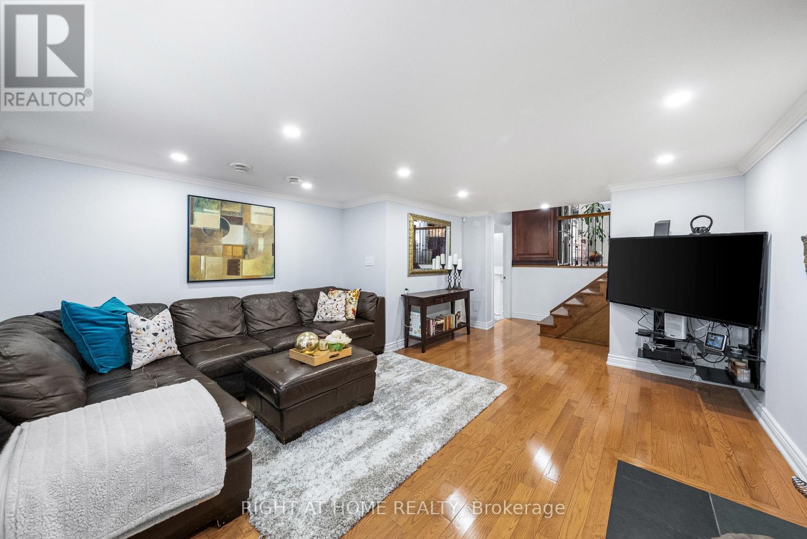 1045 Bloor Street, Mississauga, Ontario  L4Y 2N3 - Photo 14 - W12288362