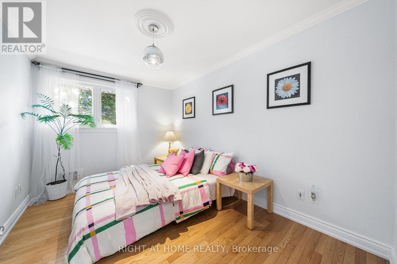 1045 Bloor Street, Mississauga, Ontario  L4Y 2N3 - Photo 19 - W12288362