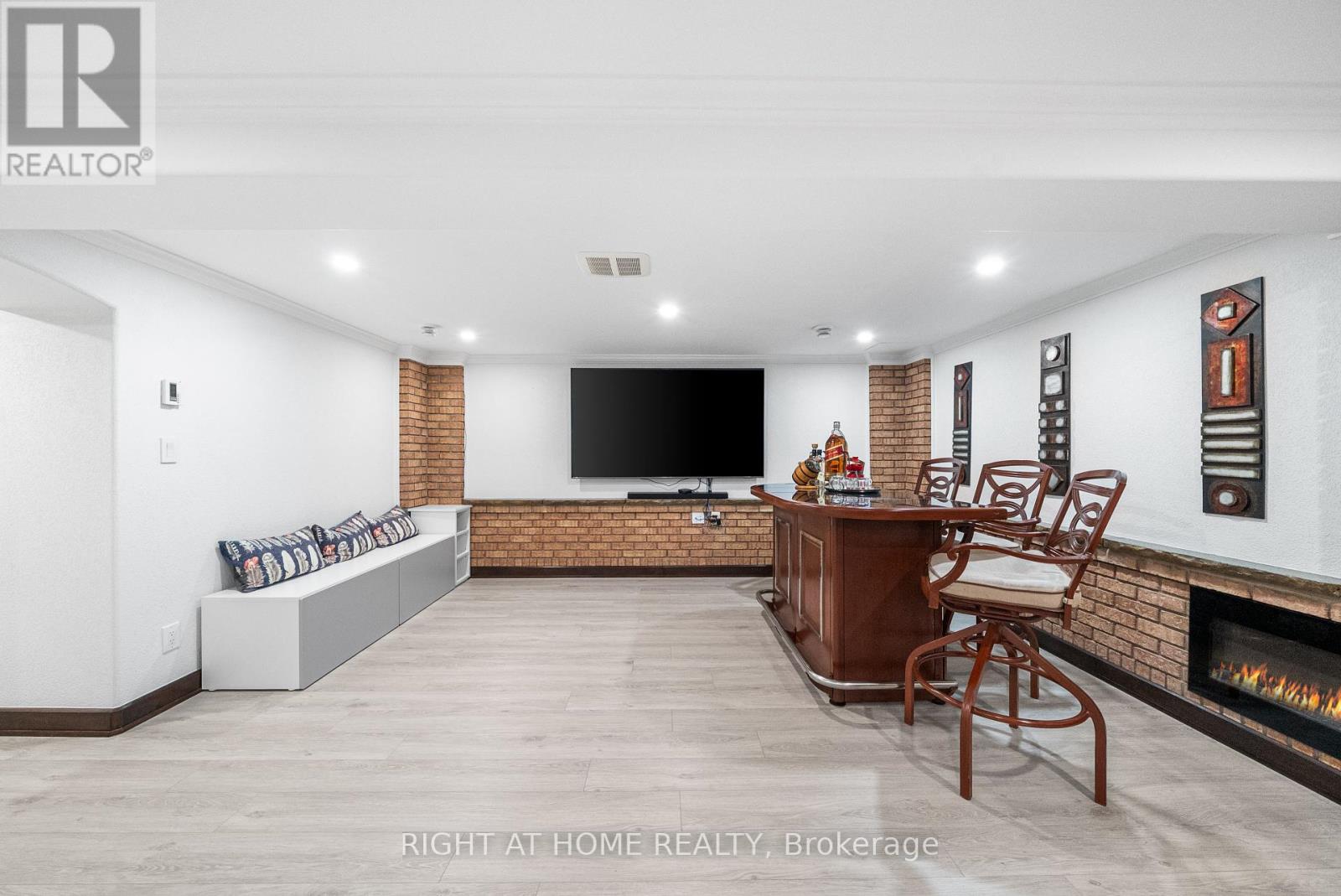 1045 Bloor Street, Mississauga, Ontario  L4Y 2N3 - Photo 25 - W12288362