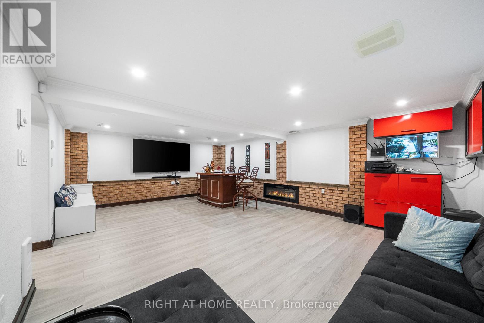 1045 Bloor Street, Mississauga, Ontario  L4Y 2N3 - Photo 27 - W12288362