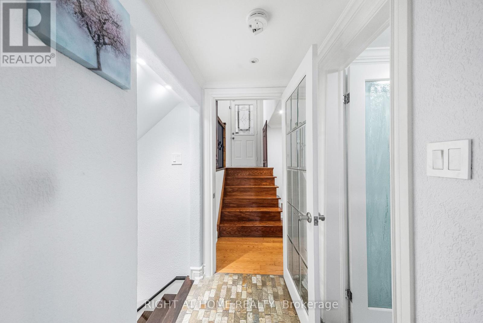 1045 Bloor Street, Mississauga, Ontario  L4Y 2N3 - Photo 29 - W12288362