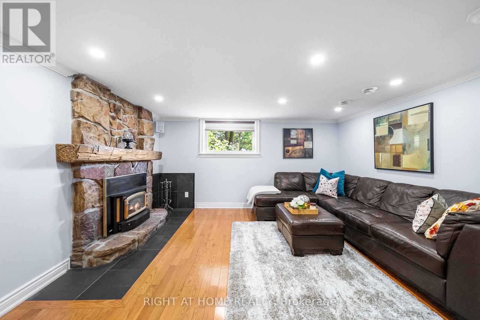 1045 Bloor Street, Mississauga, Ontario  L4Y 2N3 - Photo 31 - W12288362