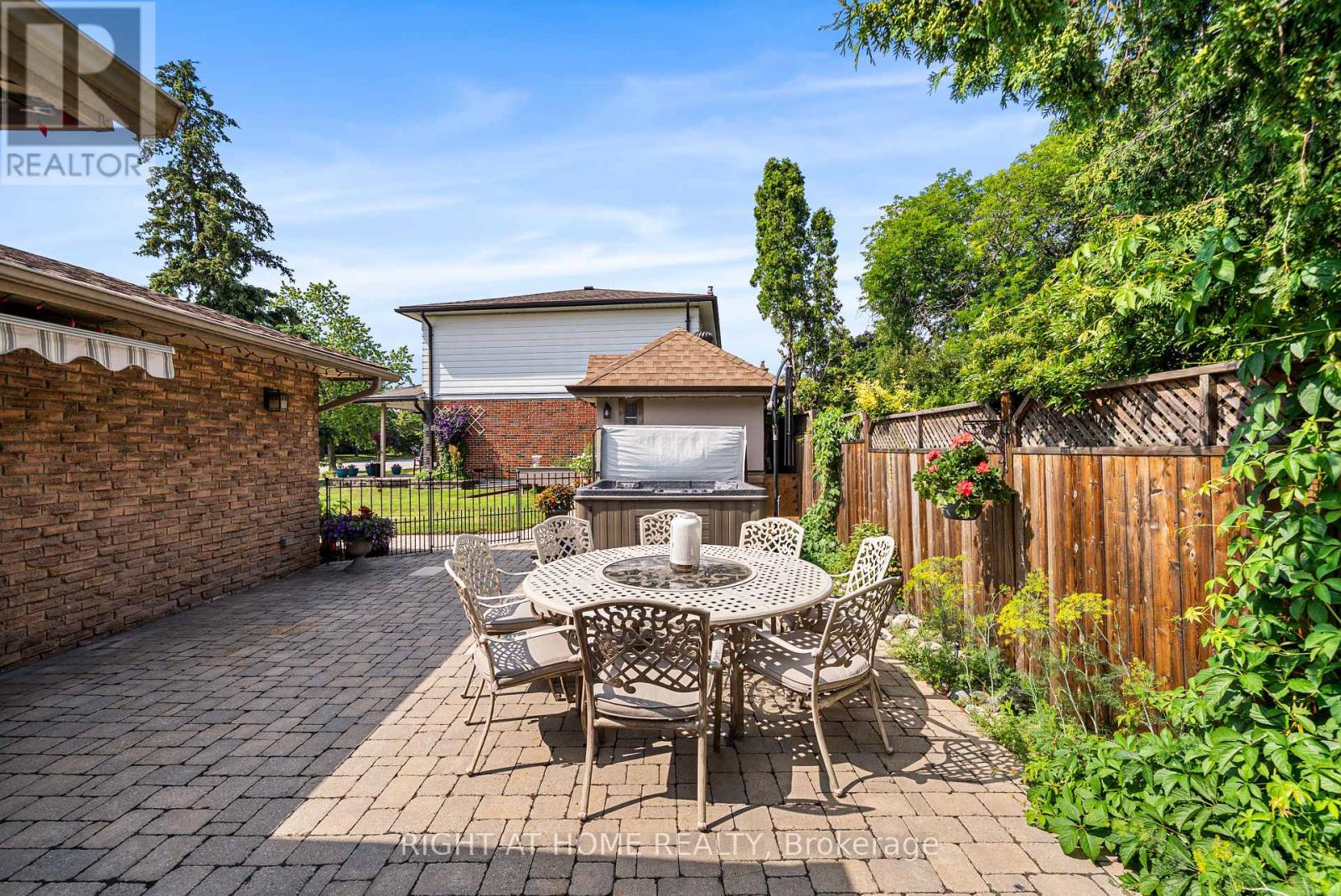 1045 Bloor Street, Mississauga, Ontario  L4Y 2N3 - Photo 42 - W12288362
