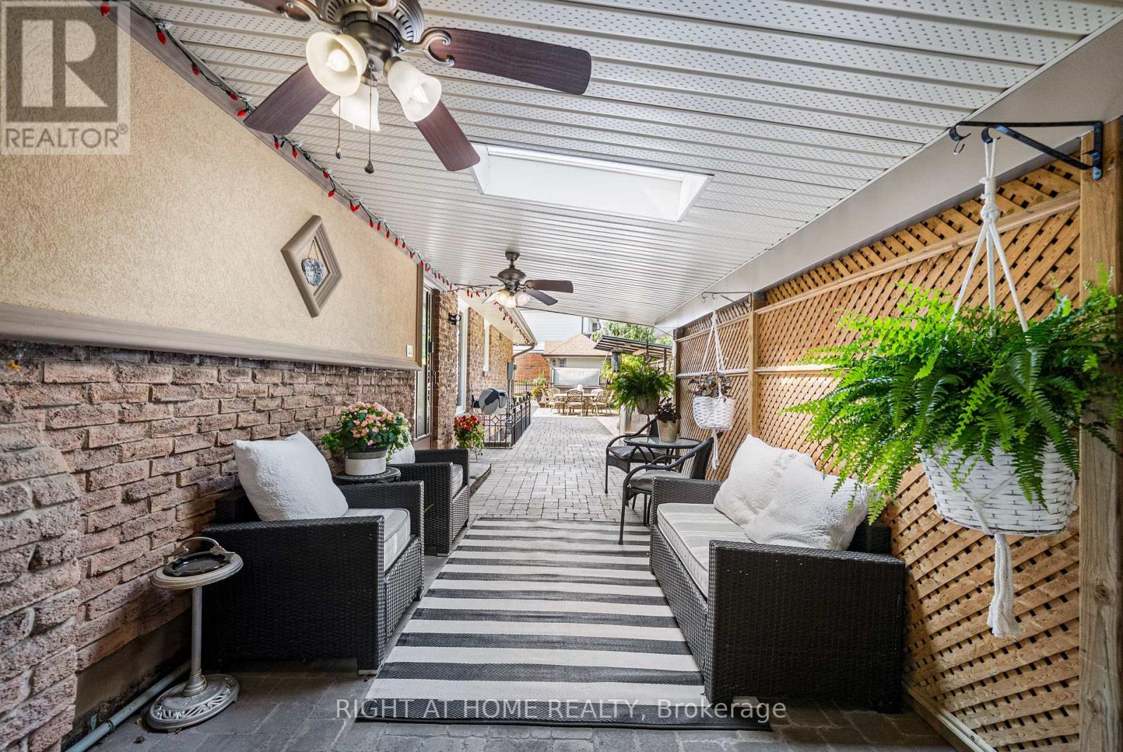 1045 Bloor Street, Mississauga, Ontario  L4Y 2N3 - Photo 43 - W12288362