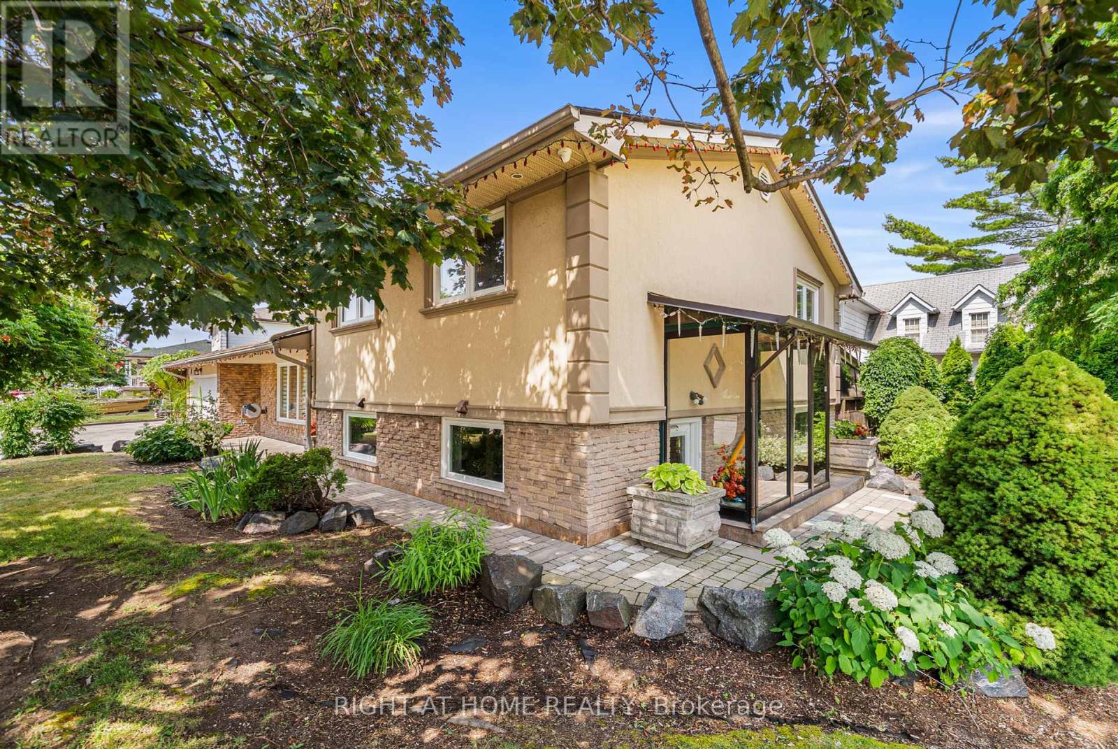 1045 Bloor Street, Mississauga, Ontario  L4Y 2N3 - Photo 47 - W12288362