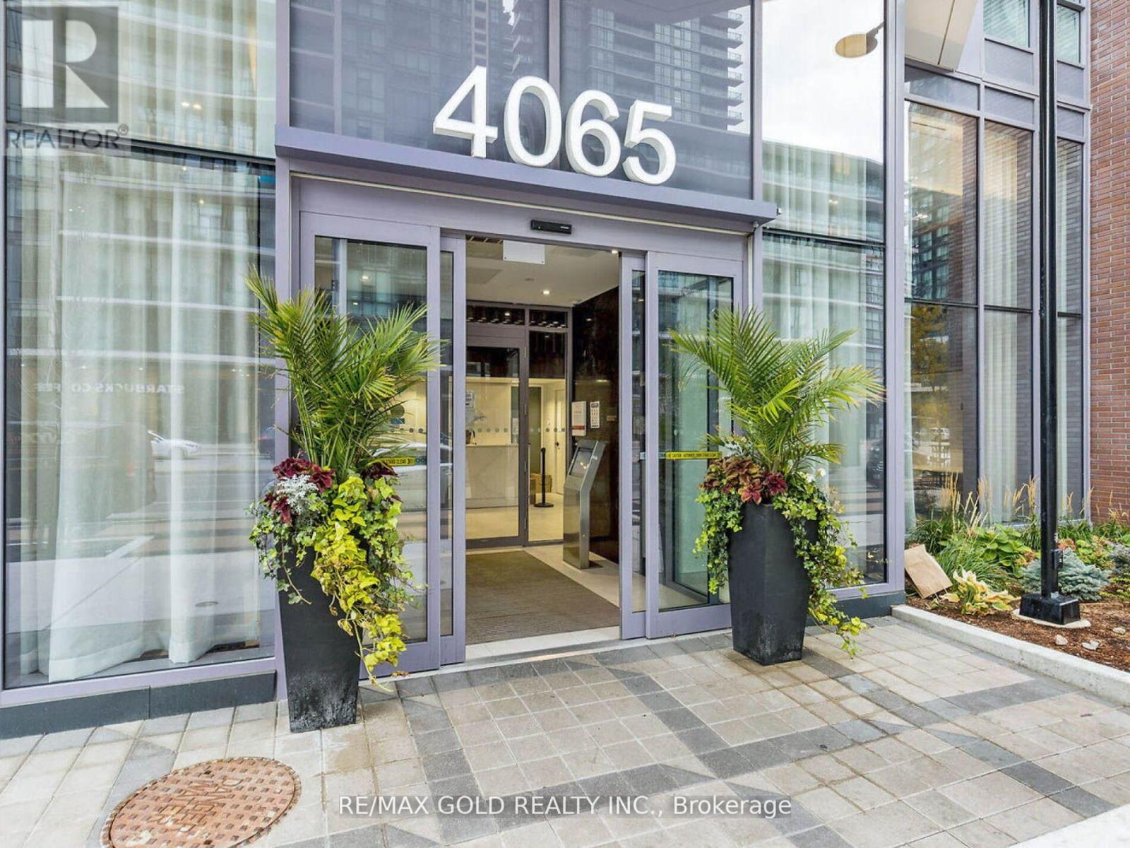 3705 - 4065 Confederation Parkway, Mississauga, Ontario  L5B 0L4 - Photo 2 - W12288371