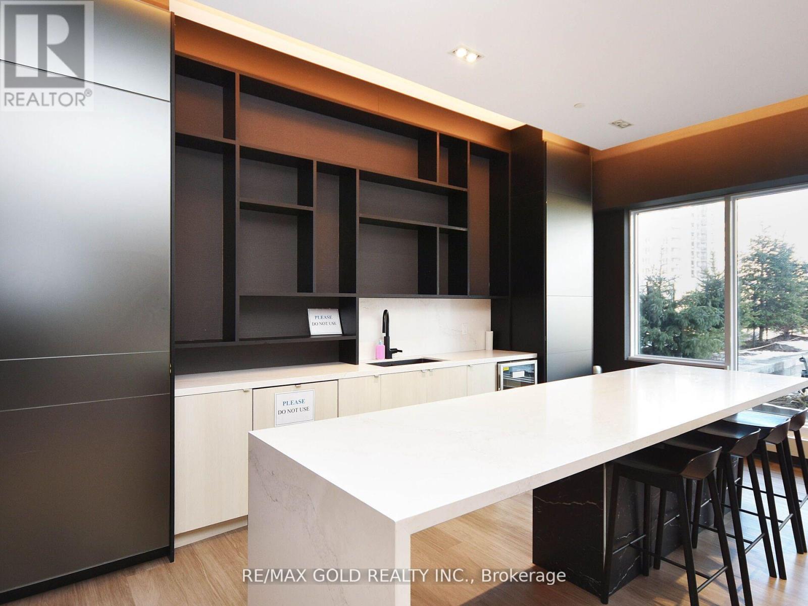 3705 - 4065 Confederation Parkway, Mississauga, Ontario  L5B 0L4 - Photo 25 - W12288371