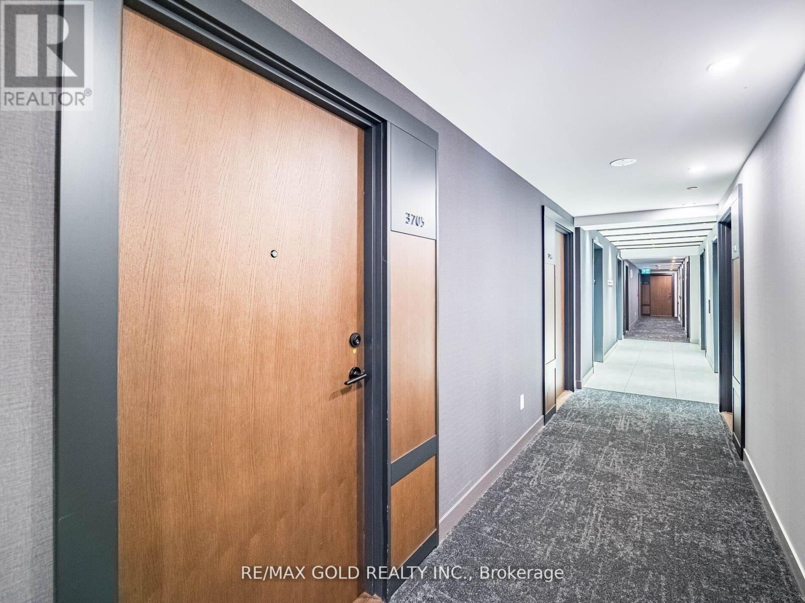 3705 - 4065 Confederation Parkway, Mississauga, Ontario  L5B 0L4 - Photo 4 - W12288371