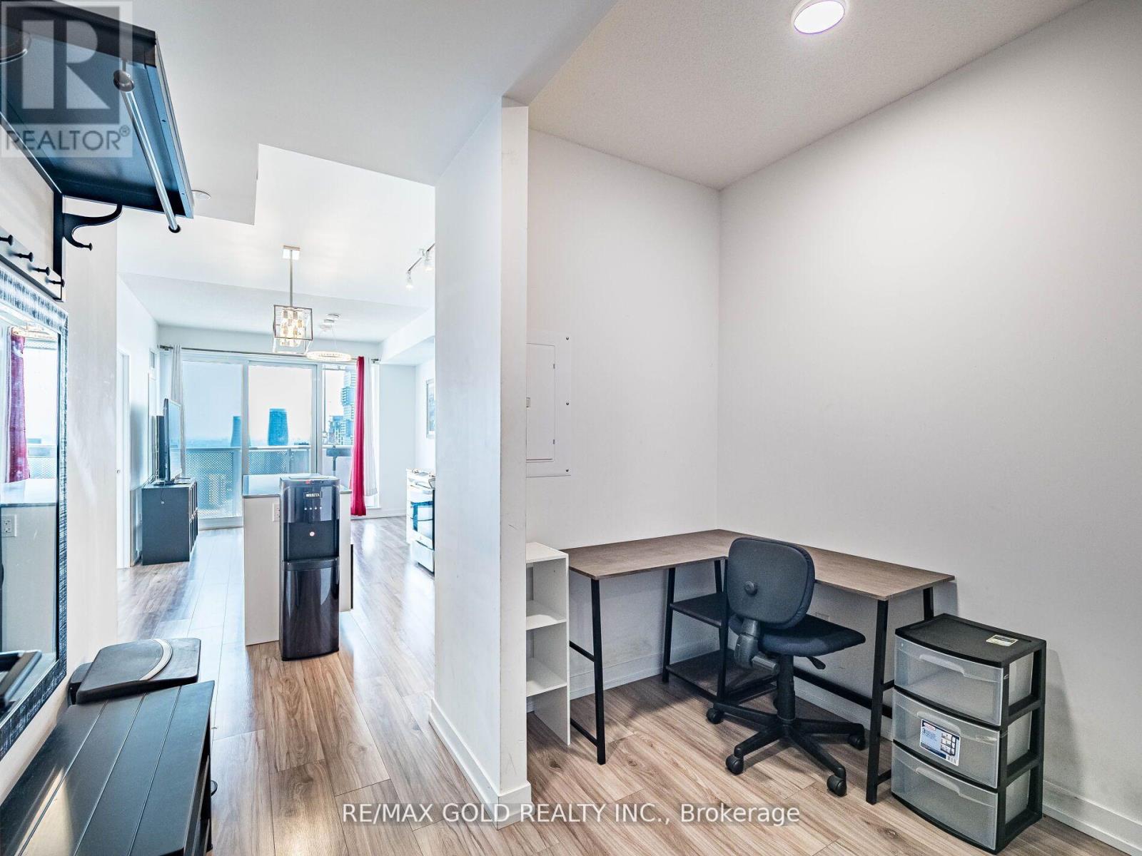 3705 - 4065 Confederation Parkway, Mississauga, Ontario  L5B 0L4 - Photo 6 - W12288371