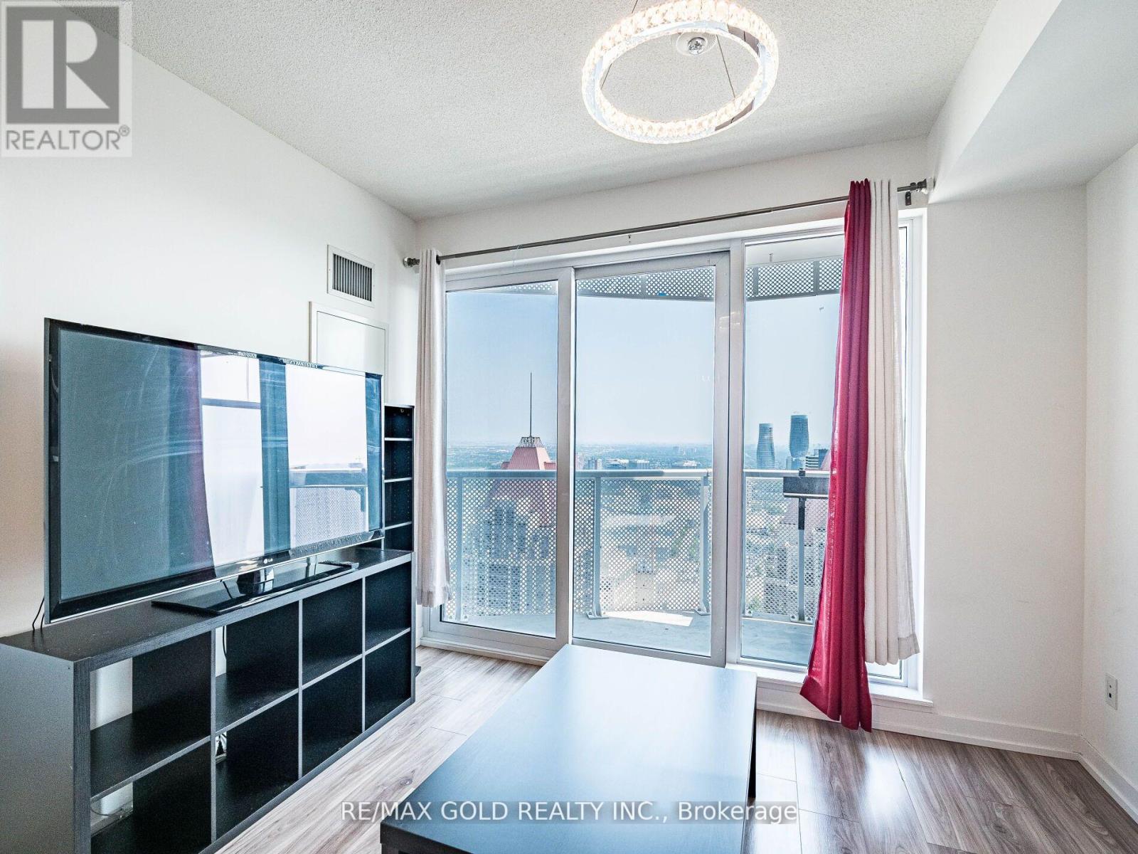 3705 - 4065 Confederation Parkway, Mississauga, Ontario  L5B 0L4 - Photo 9 - W12288371