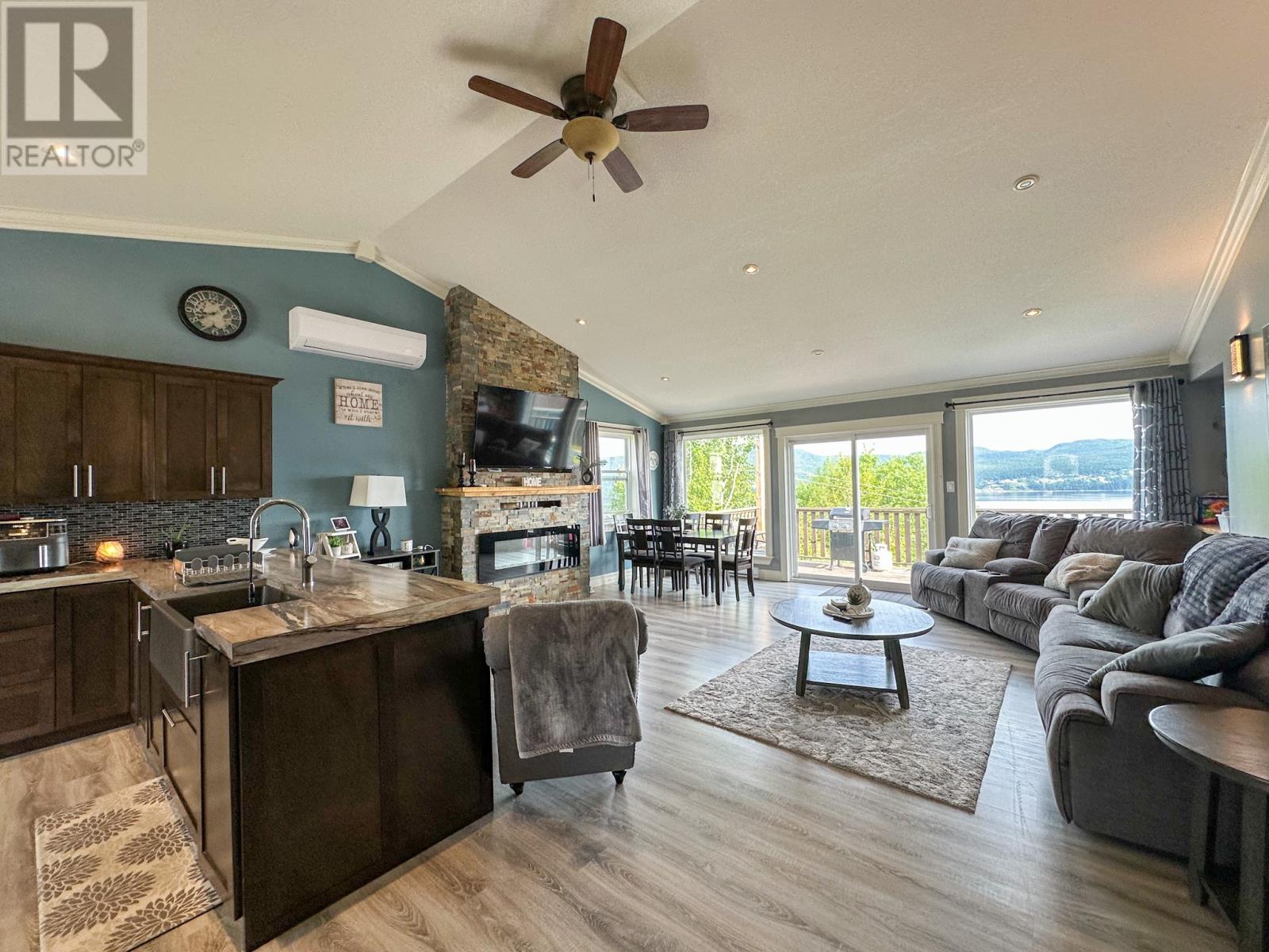 Property at 139 Humber Road image 5