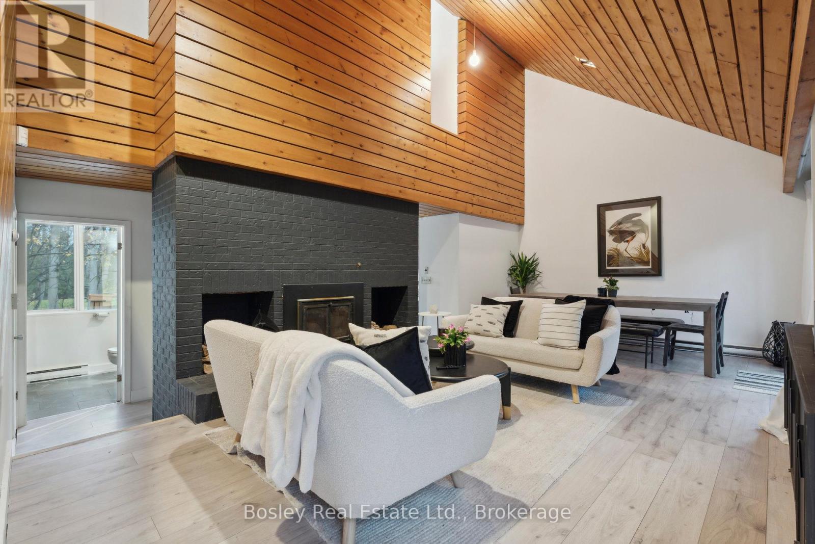 101 St Moritz Crescent, Blue Mountains, Ontario  L9Y 0S6 - Photo 13 - X12288386