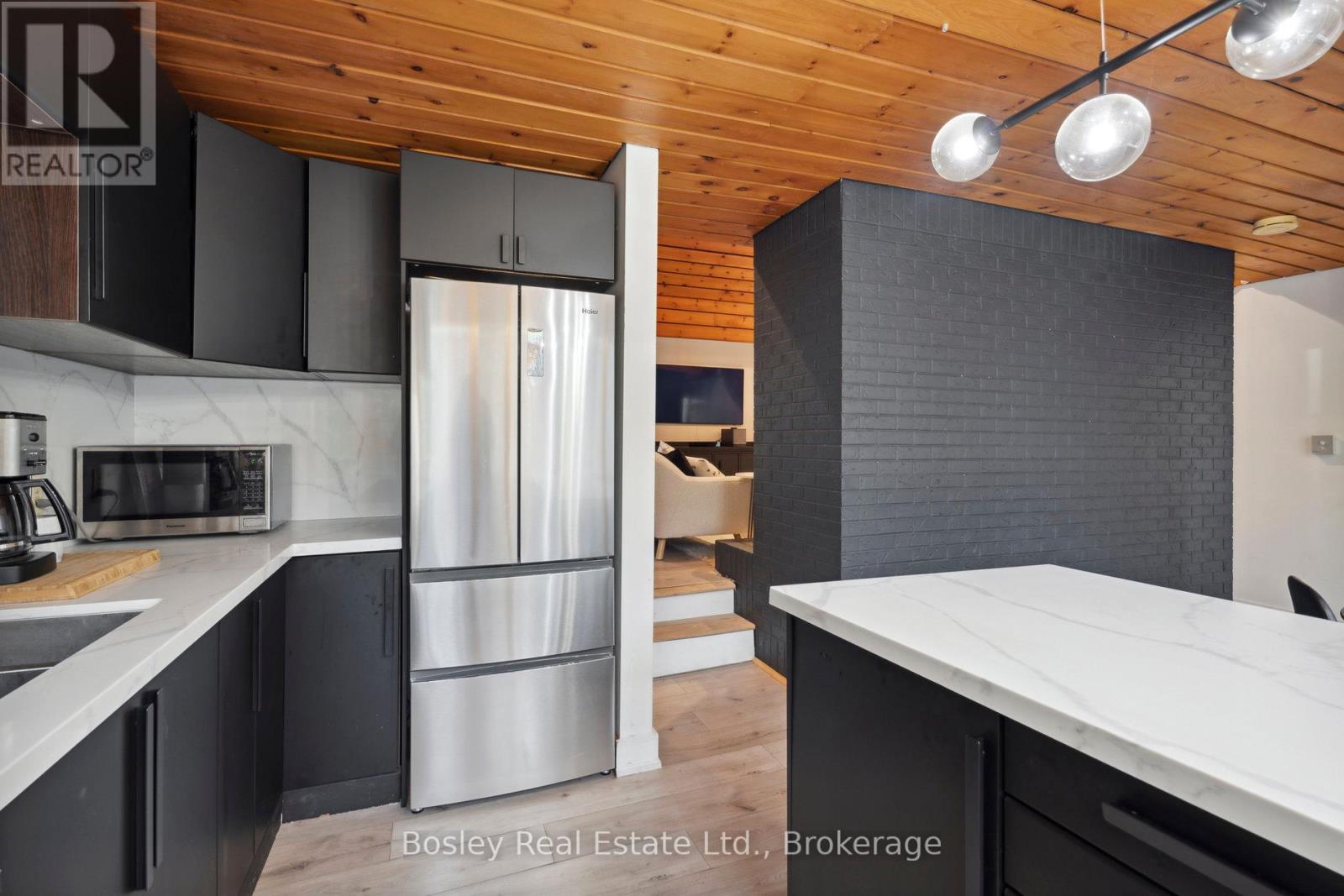 101 St Moritz Crescent, Blue Mountains, Ontario  L9Y 0S6 - Photo 22 - X12288386