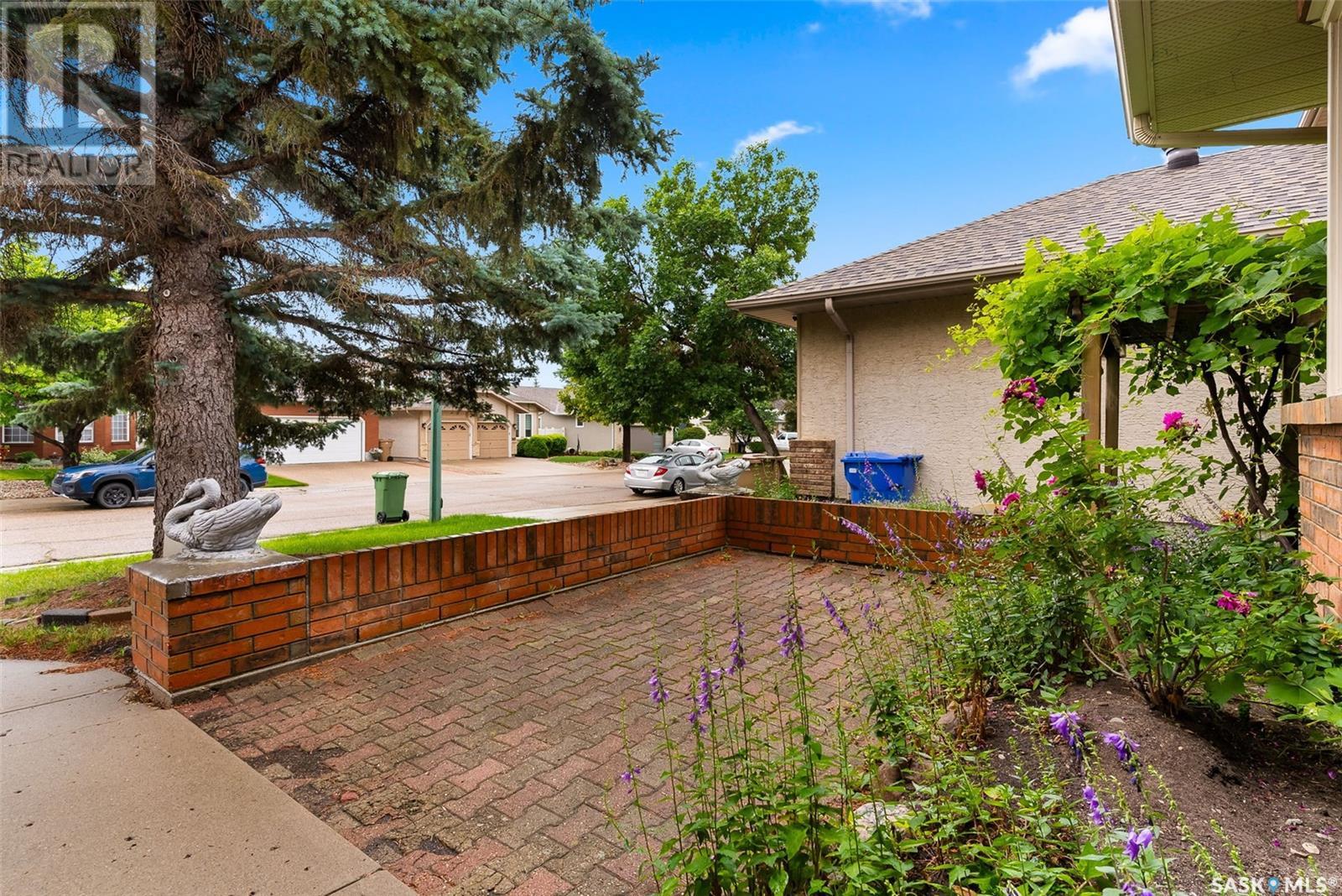 Property at 238 Rogers ROAD image 4