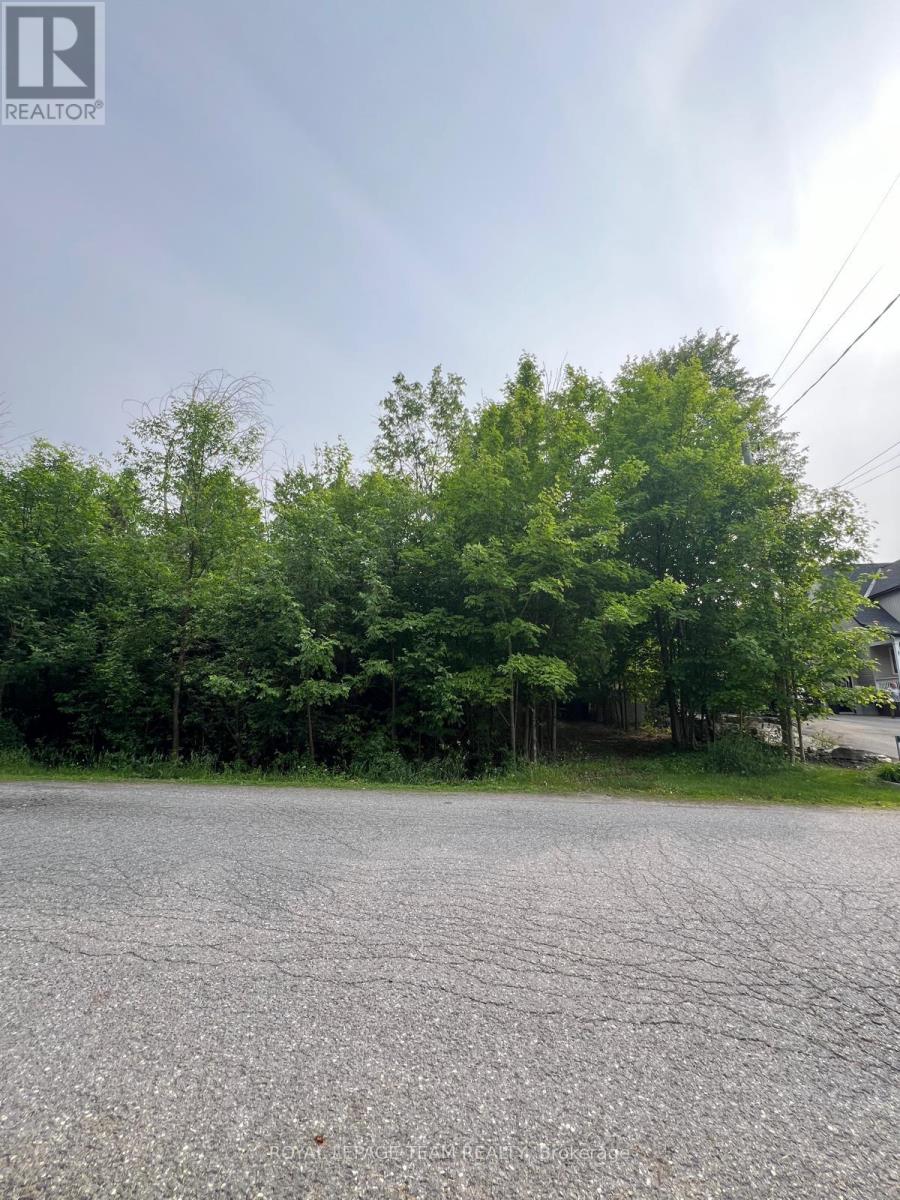 2889 Barlow Crescent, Ottawa, Ontario  K0A 1T0 - Photo 3 - X12213604
