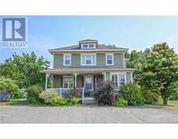 98 Saint-Pierre Ouest Boulevard, Caraquet, New Brunswick