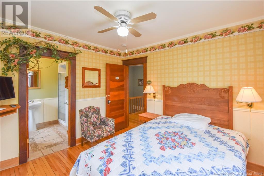 98 Saint-Pierre Ouest Boulevard, Caraquet, New Brunswick  E1W 1B6 - Photo 31 - NB122541