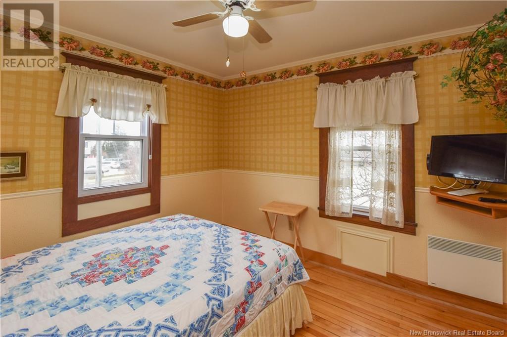 98 Saint-Pierre Ouest Boulevard, Caraquet, New Brunswick  E1W 1B6 - Photo 32 - NB122541