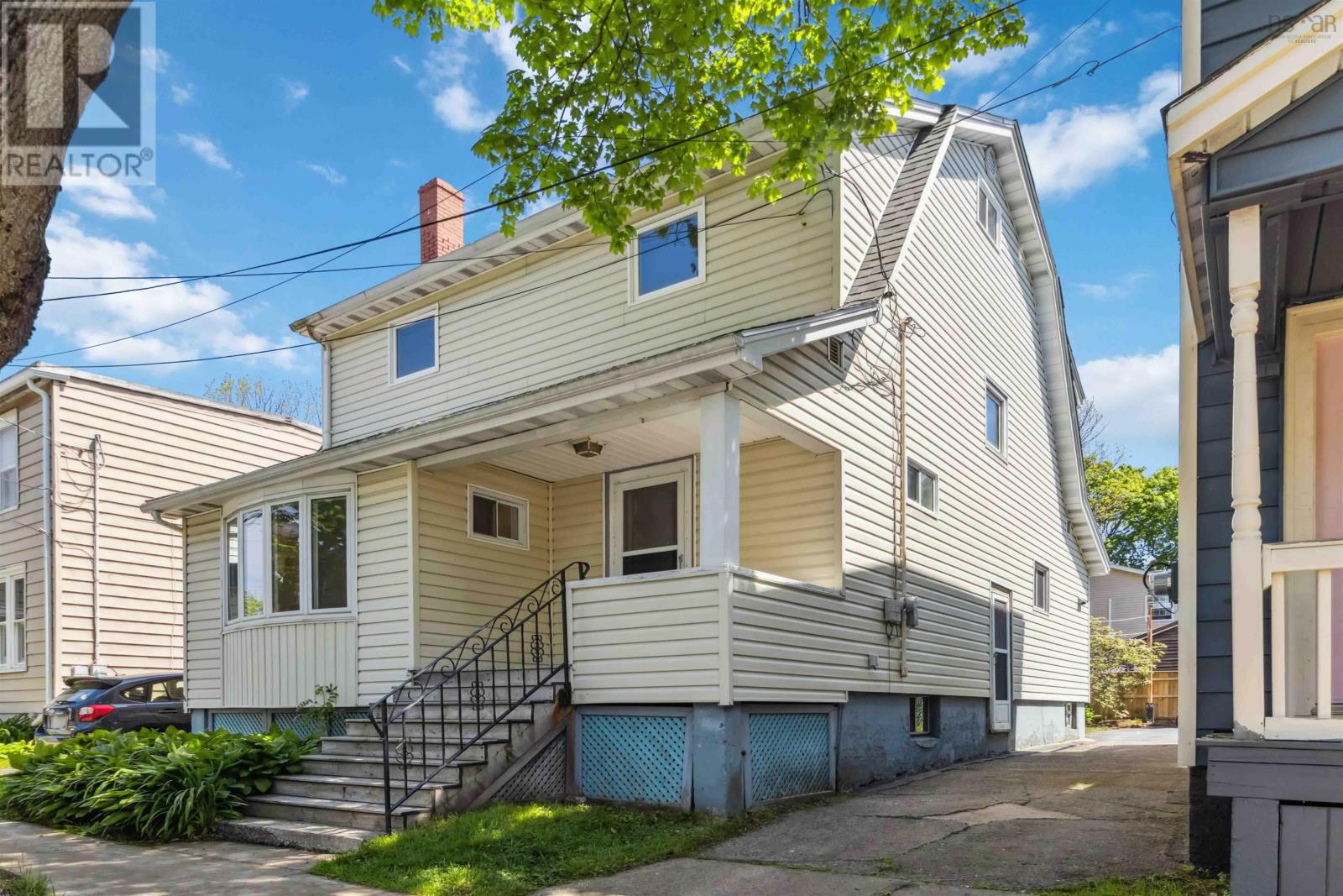 Property at 2577 Oxford Street image 1