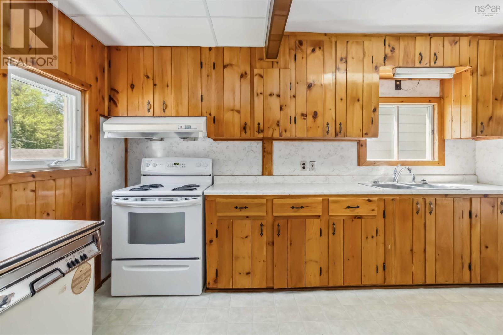 2577 Oxford Street, Halifax, Nova Scotia  B3L 2T5 - Photo 17 - 202513659