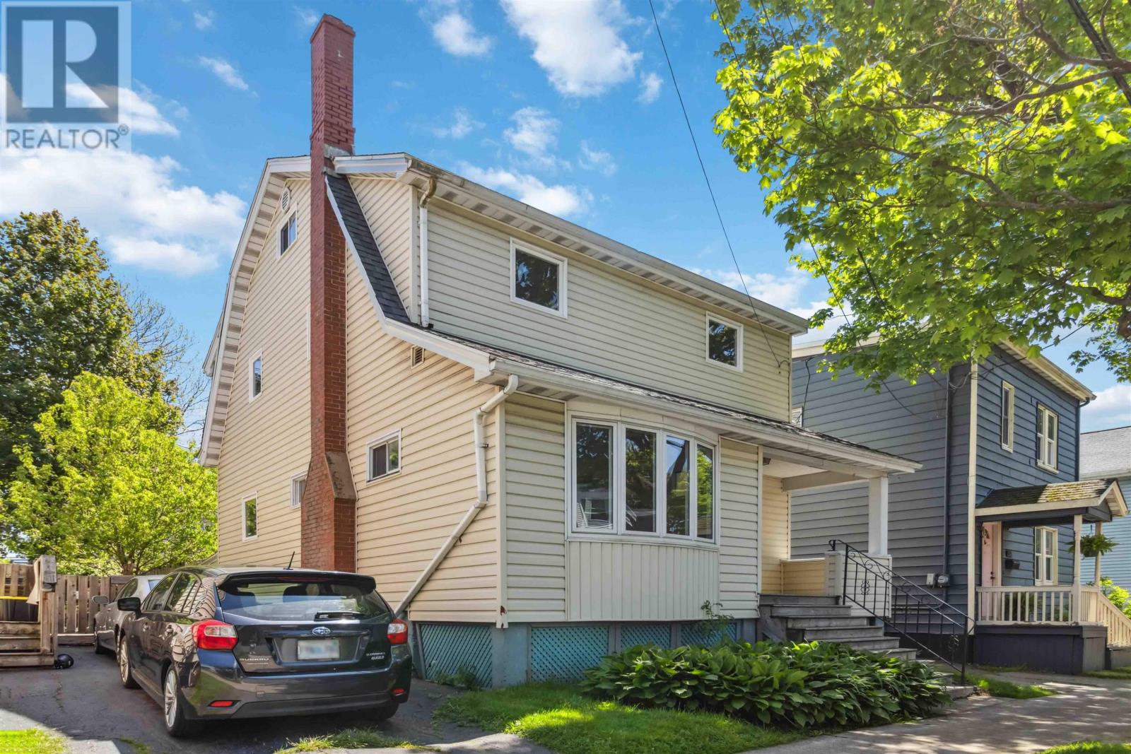 Property at 2577 Oxford Street image 2
