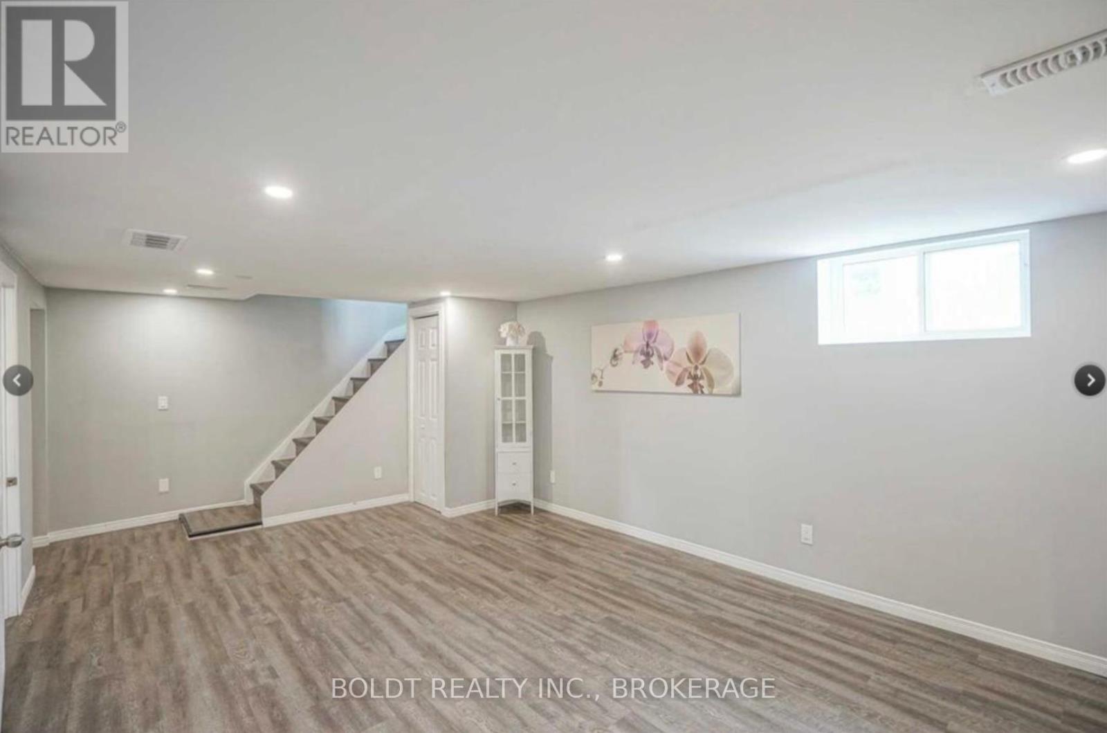 61 Bradley Street, St. Catharines, Ontario  L3T 1R5 - Photo 12 - X12288590