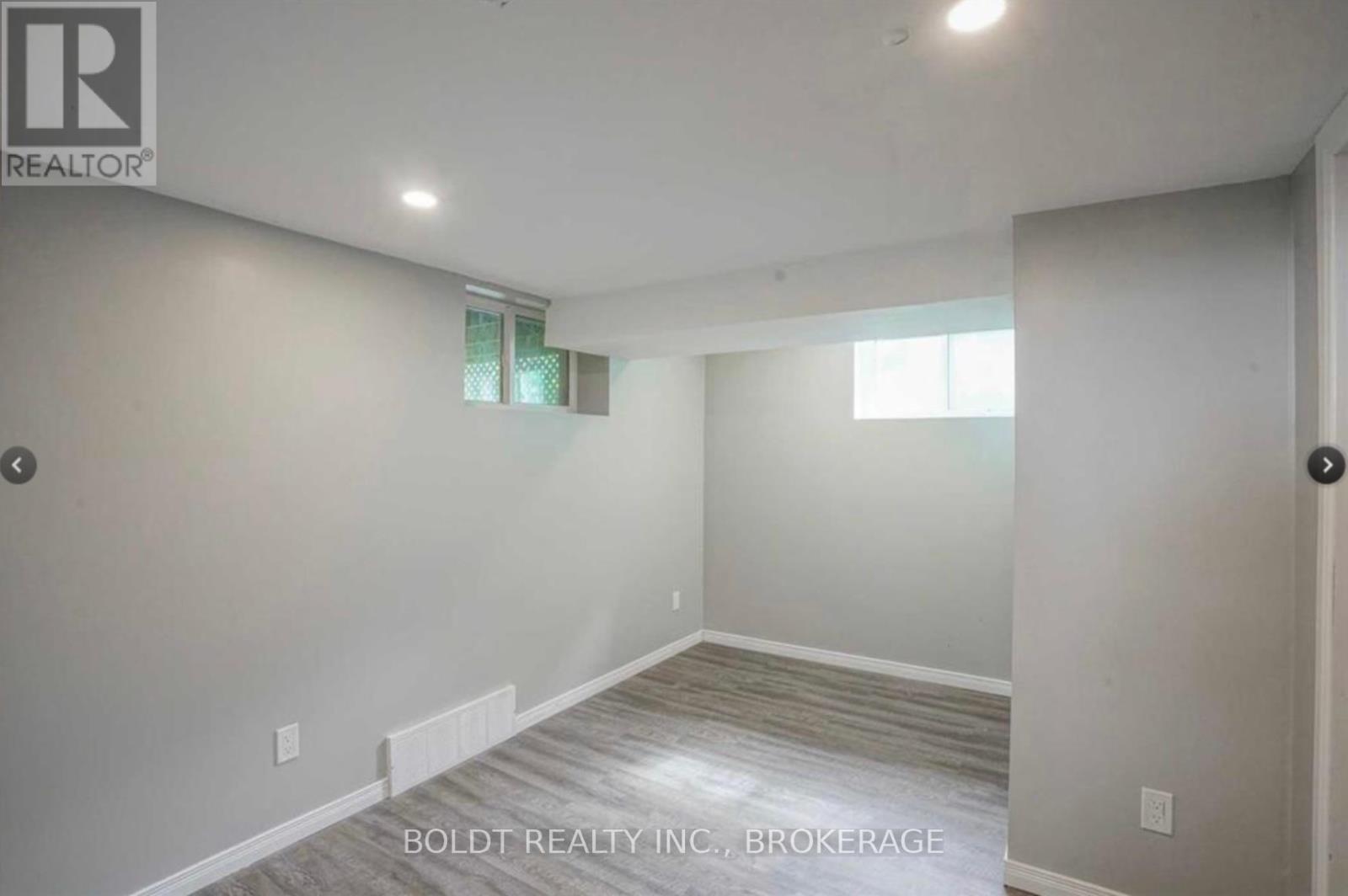 61 Bradley Street, St. Catharines, Ontario  L3T 1R5 - Photo 15 - X12288590