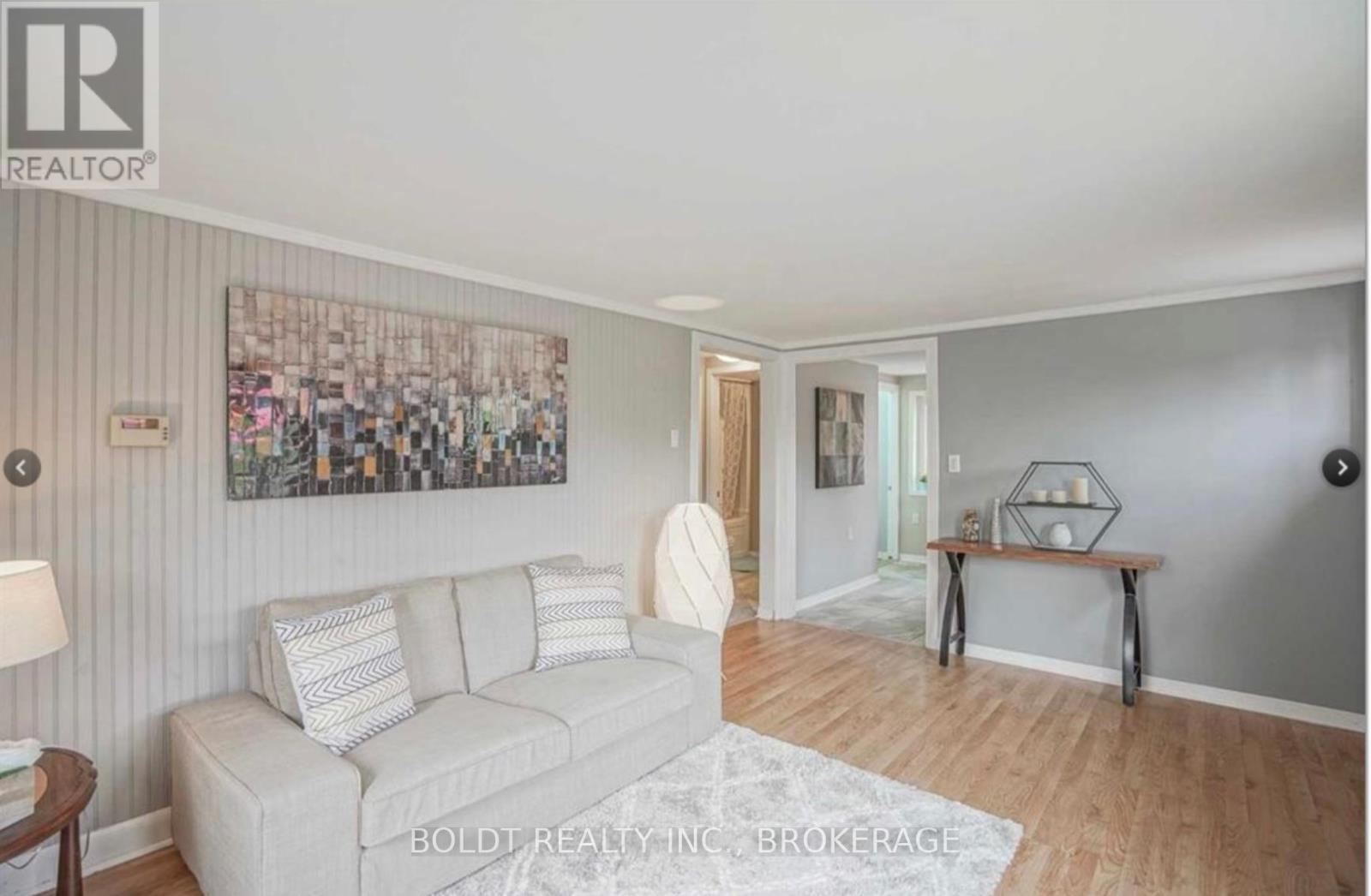 61 Bradley Street, St. Catharines, Ontario  L3T 1R5 - Photo 6 - X12288590