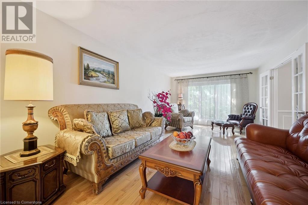 576 Royal Beech Drive, Waterloo, Ontario  N2T 1Z8 - Photo 9 - 40751322