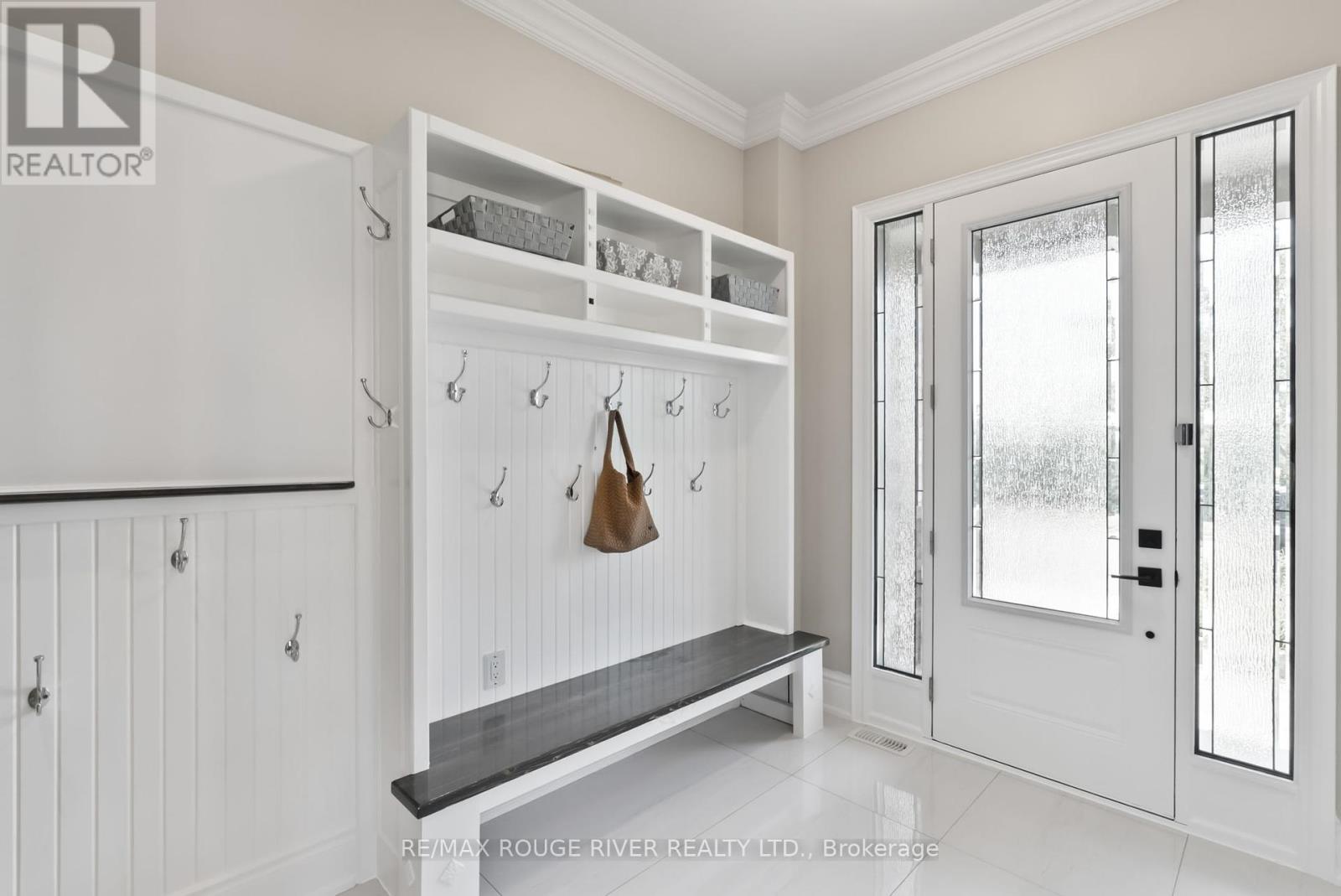 Property at 1 LANCEWOOD DRIVE image 3