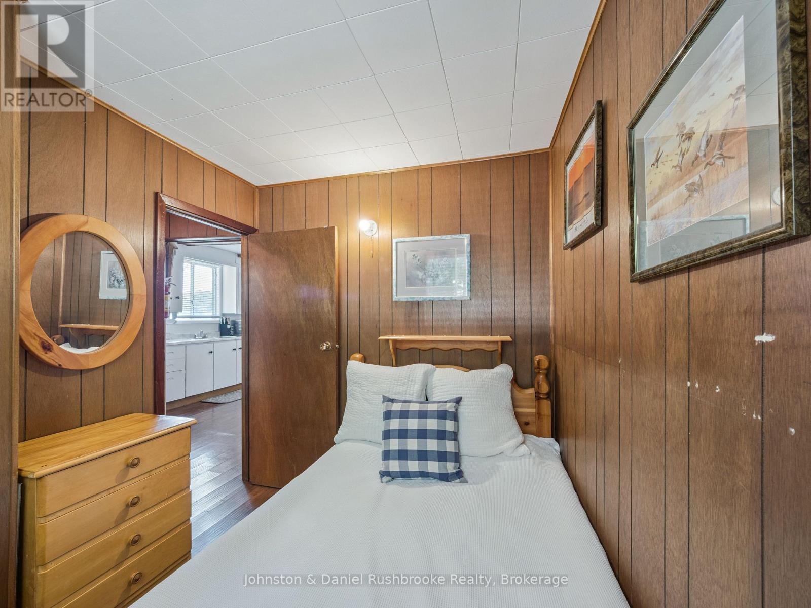 4 - 1102 Ridge Road, Muskoka Lakes, Ontario  P0C 1M0 - Photo 15 - X12288712