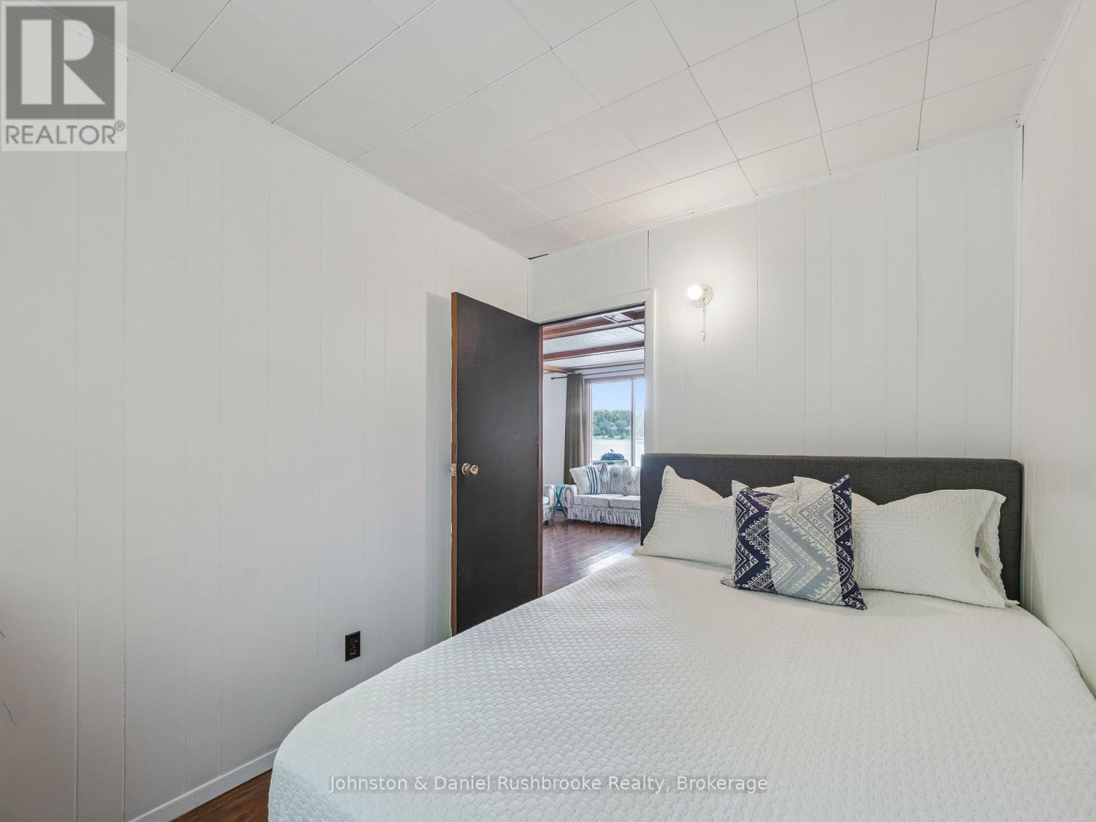 4 - 1102 Ridge Road, Muskoka Lakes, Ontario  P0C 1M0 - Photo 17 - X12288712