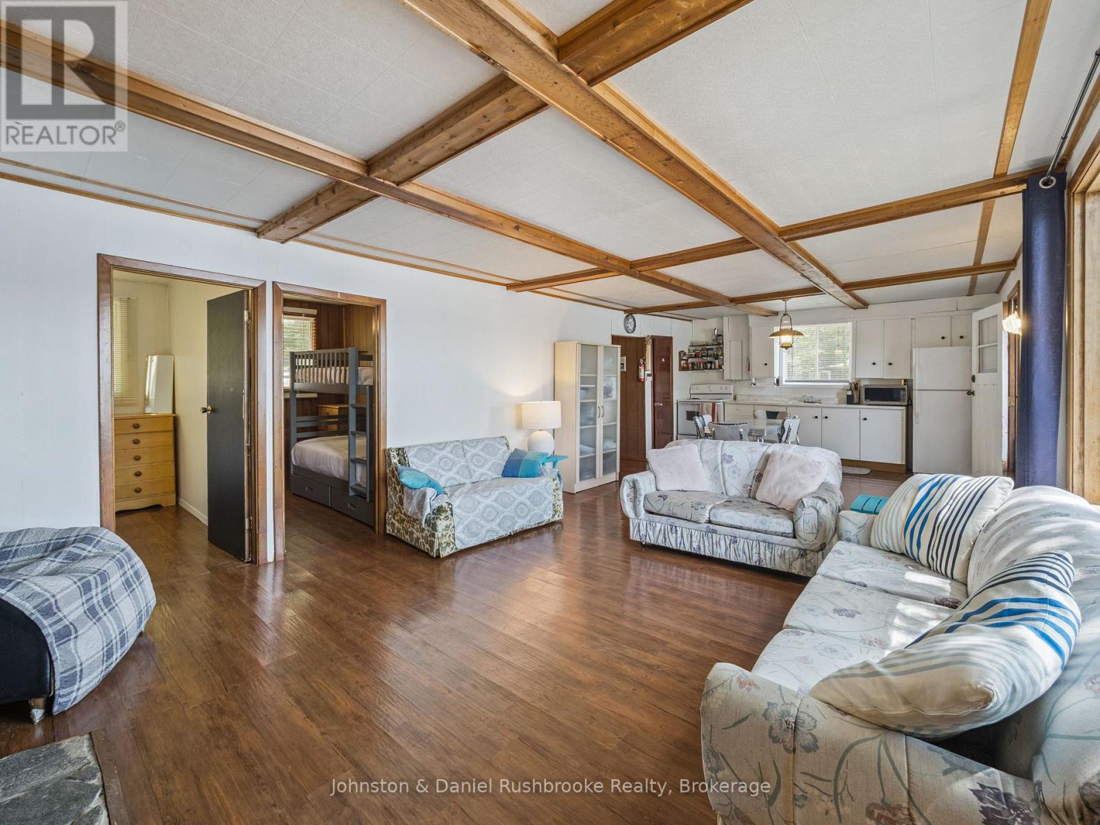 4 - 1102 Ridge Road, Muskoka Lakes, Ontario  P0C 1M0 - Photo 9 - X12288712
