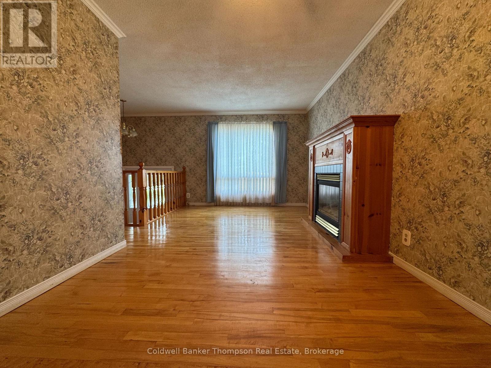 8 Yonge Street S, Huntsville, Ontario  P1H 1W7 - Photo 14 - X12288771