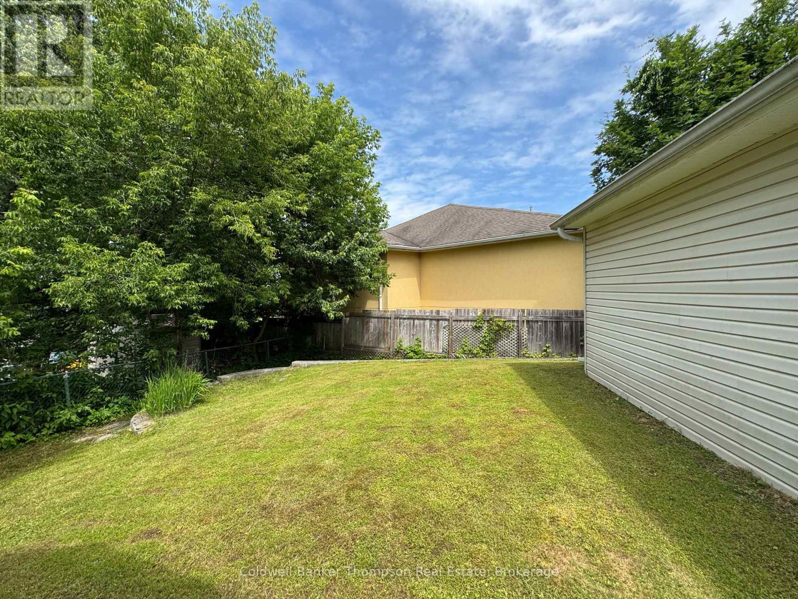 8 Yonge Street S, Huntsville, Ontario  P1H 1W7 - Photo 27 - X12288771