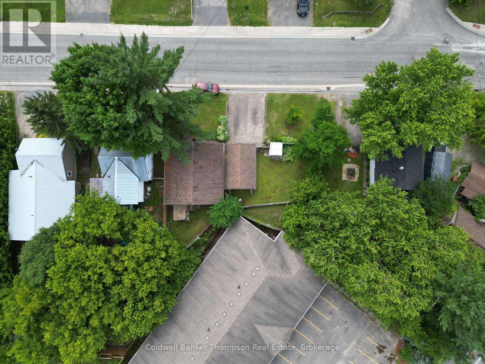 8 Yonge Street S, Huntsville, Ontario  P1H 1W7 - Photo 3 - X12288771