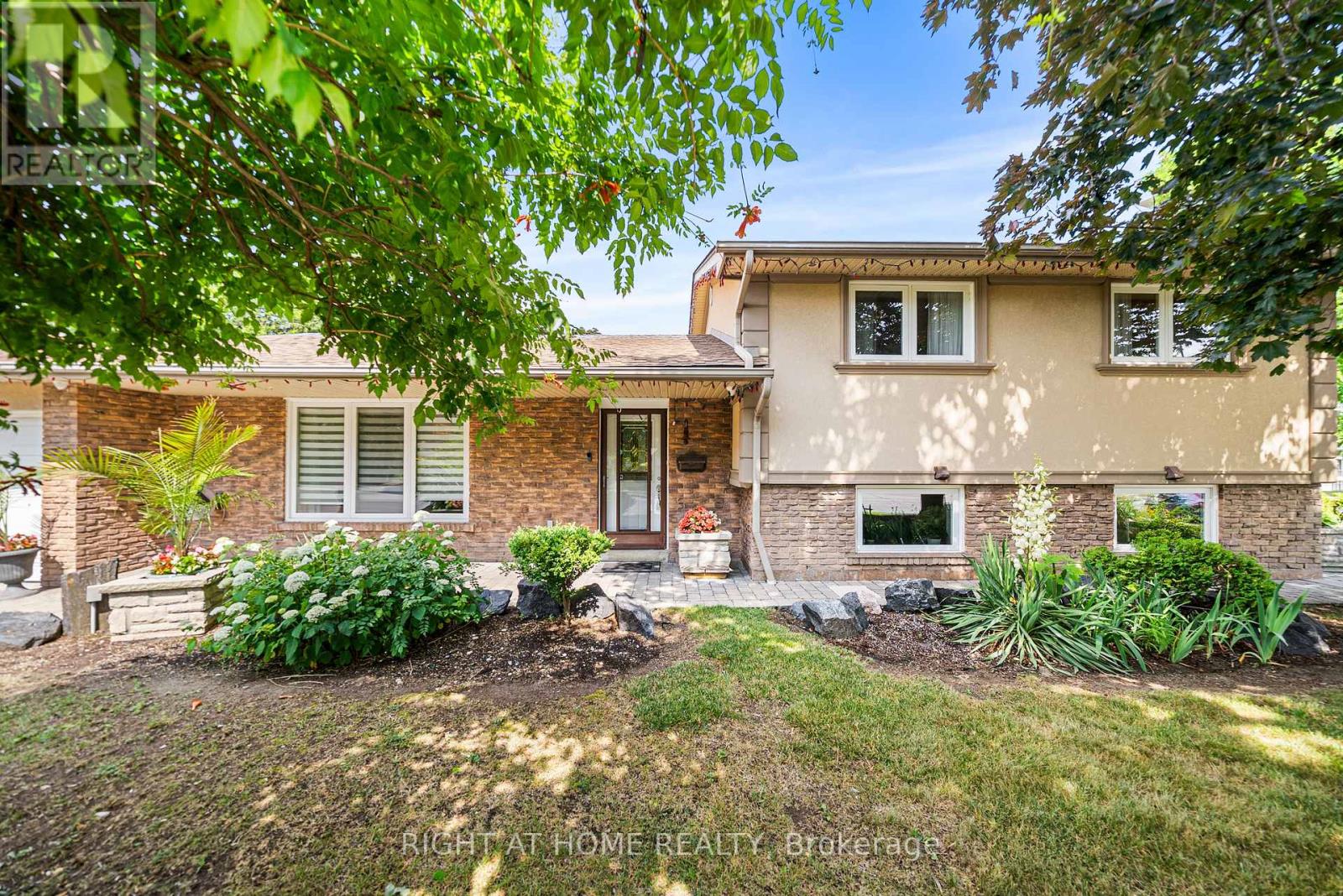 1045 Bloor Street, Mississauga (Applewood), Ontario  L4Y 2N3 - Photo 46 - W12288515
