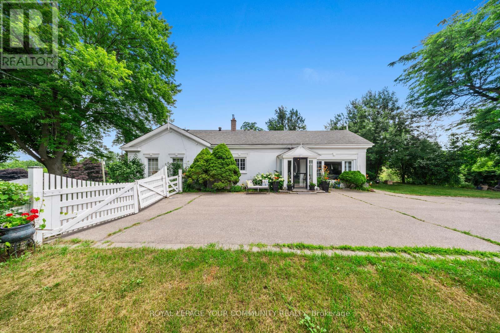 152 Confederation Street, Halton Hills, Ontario  L7G 4S8 - Photo 17 - W12288530