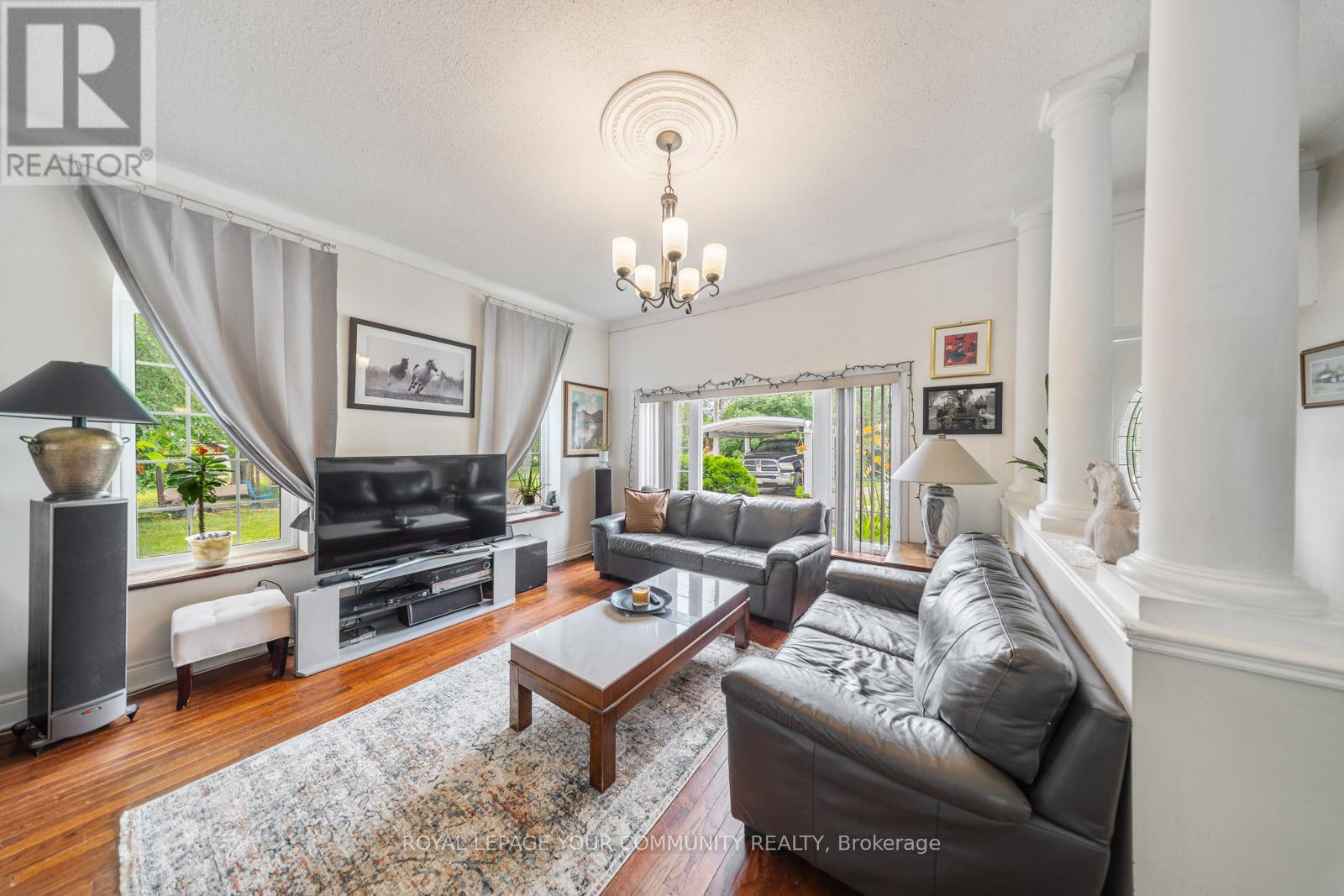 152 Confederation Street, Halton Hills, Ontario  L7G 4S8 - Photo 21 - W12288530