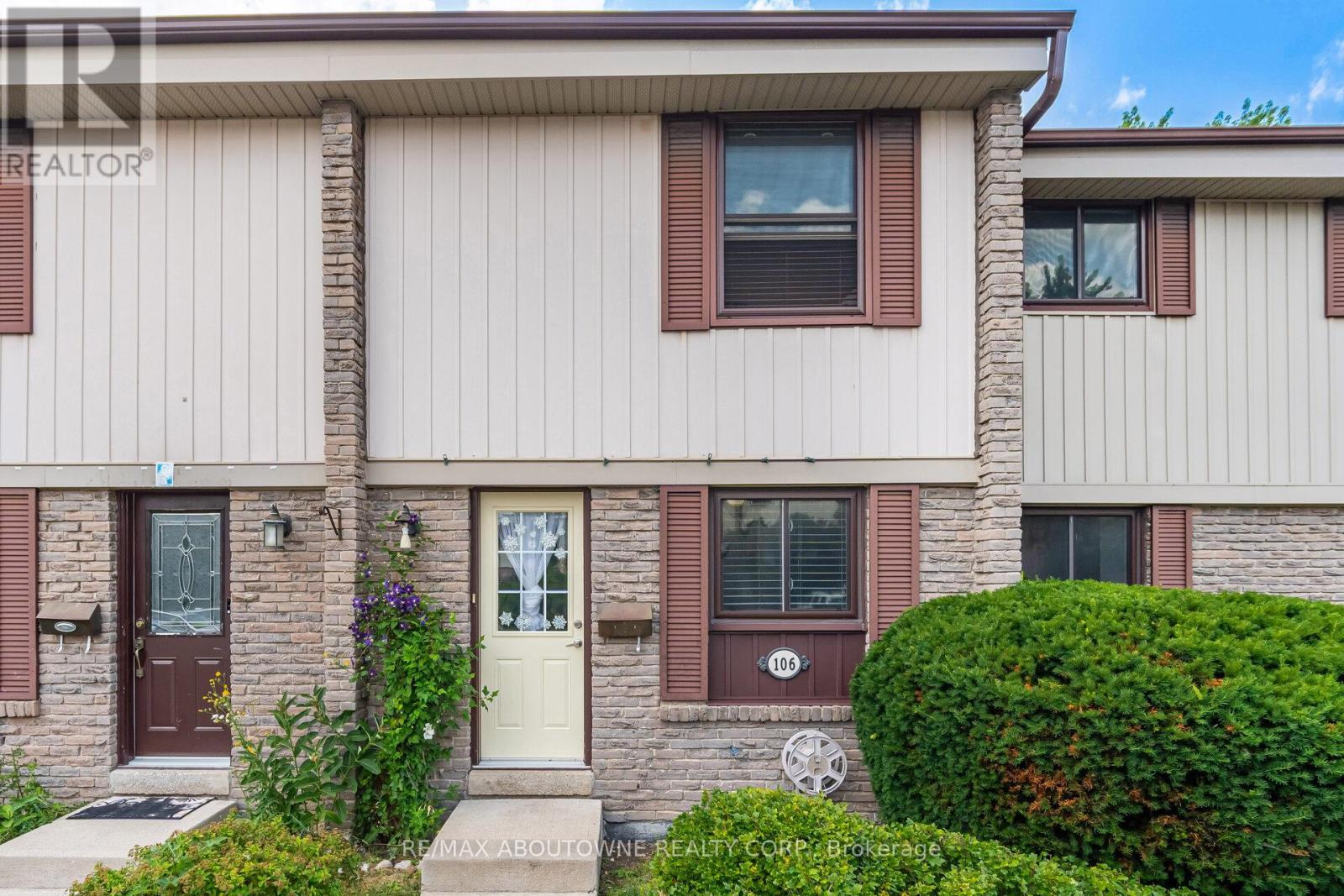 Property at 106 - 2779 GANANOQUE DRIVE image 1
