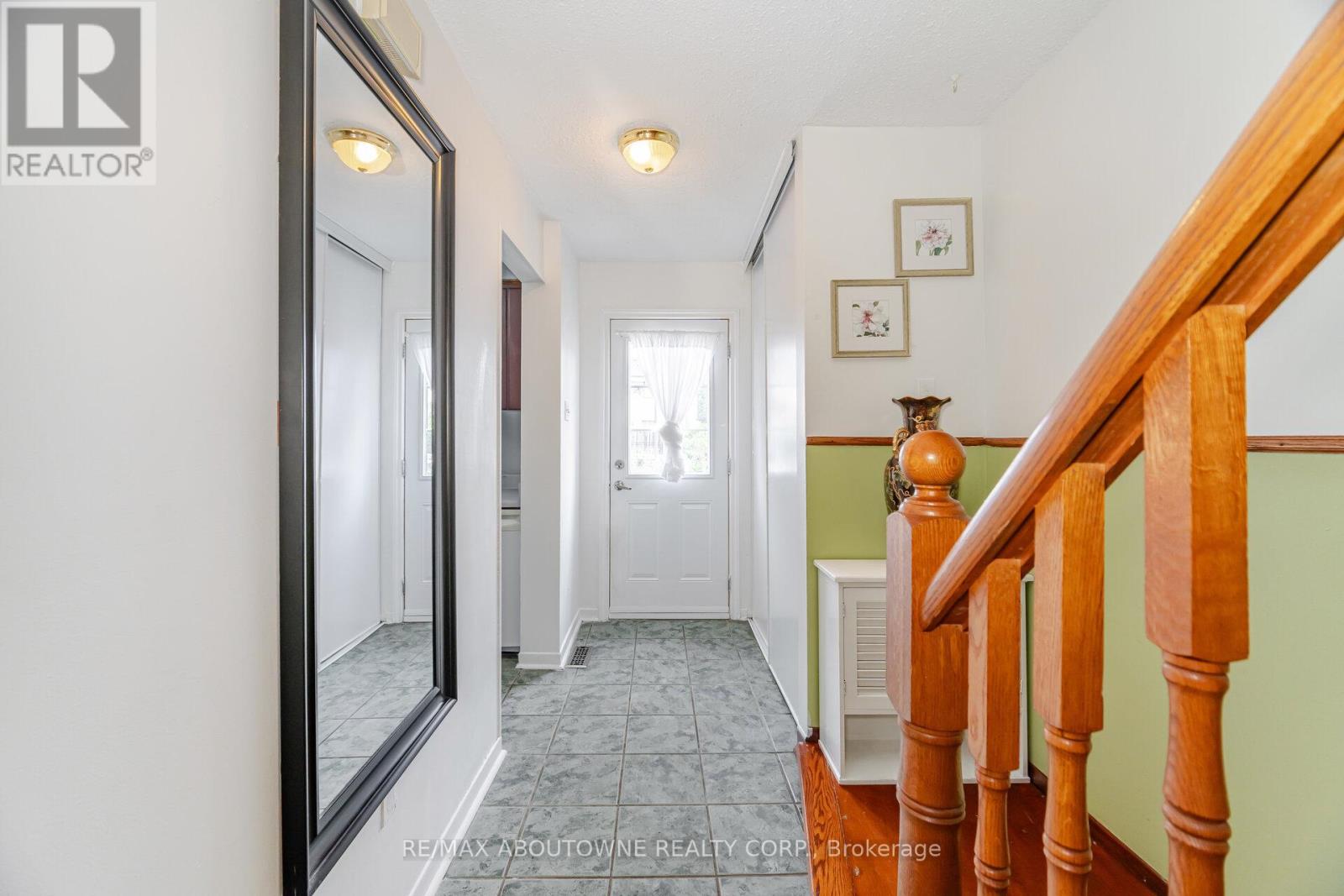 Property at 106 - 2779 GANANOQUE DRIVE image 2