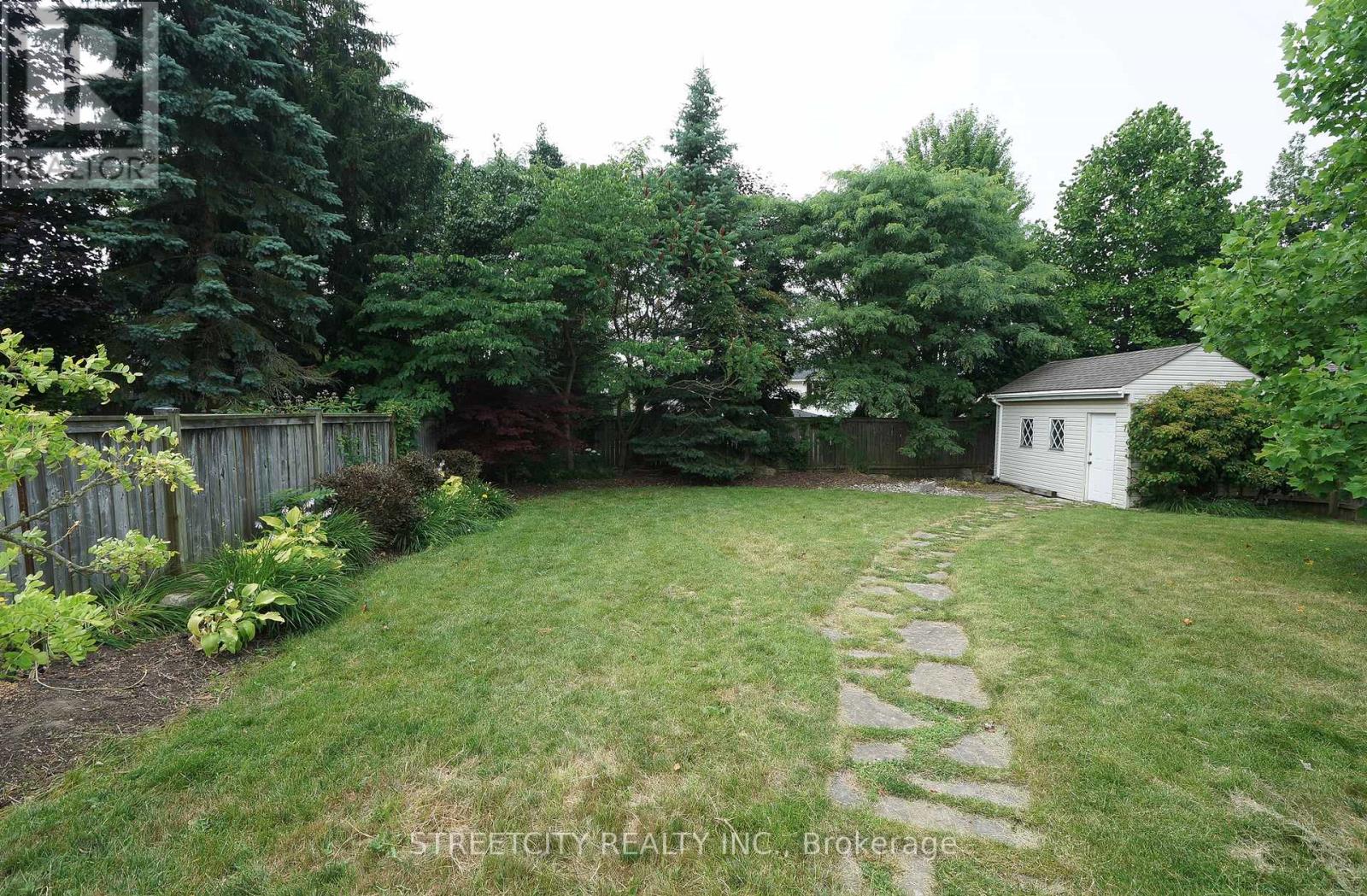 1861 Louise Boulevard, London North, Ontario  N6G 5G2 - Photo 38 - X12288344